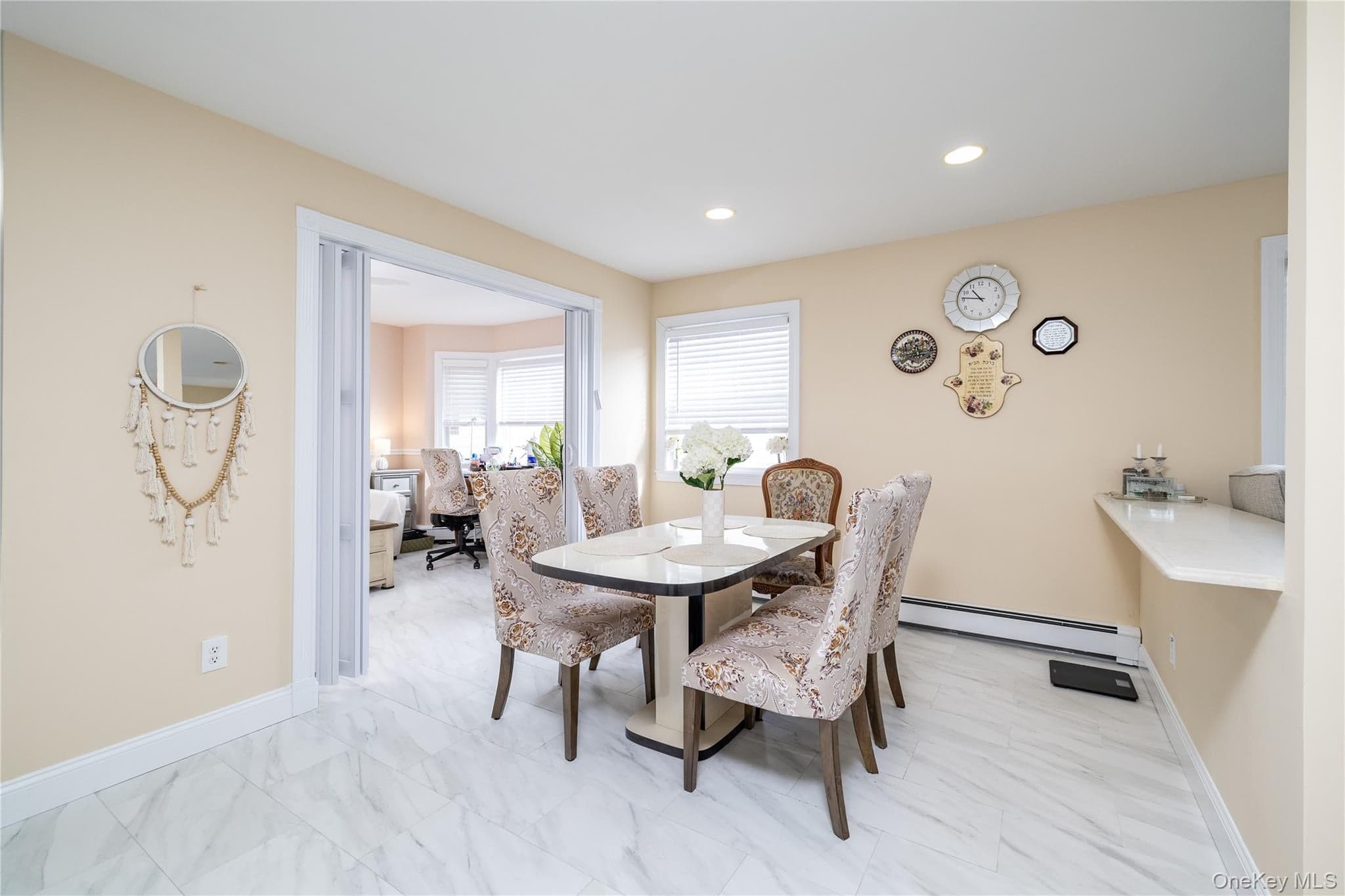 458 E Pine Street thumbnail 10