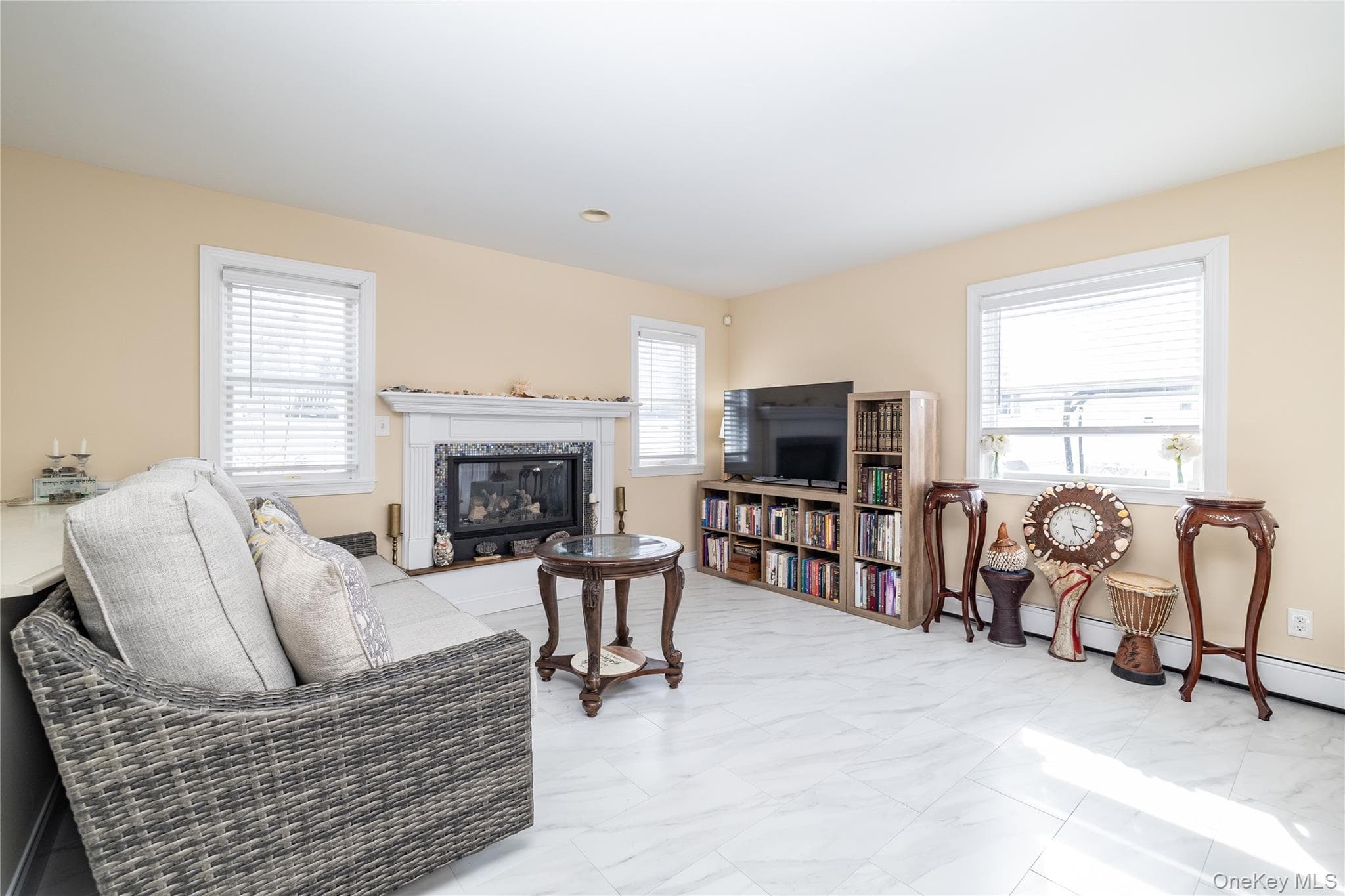 458 E Pine Street thumbnail 13