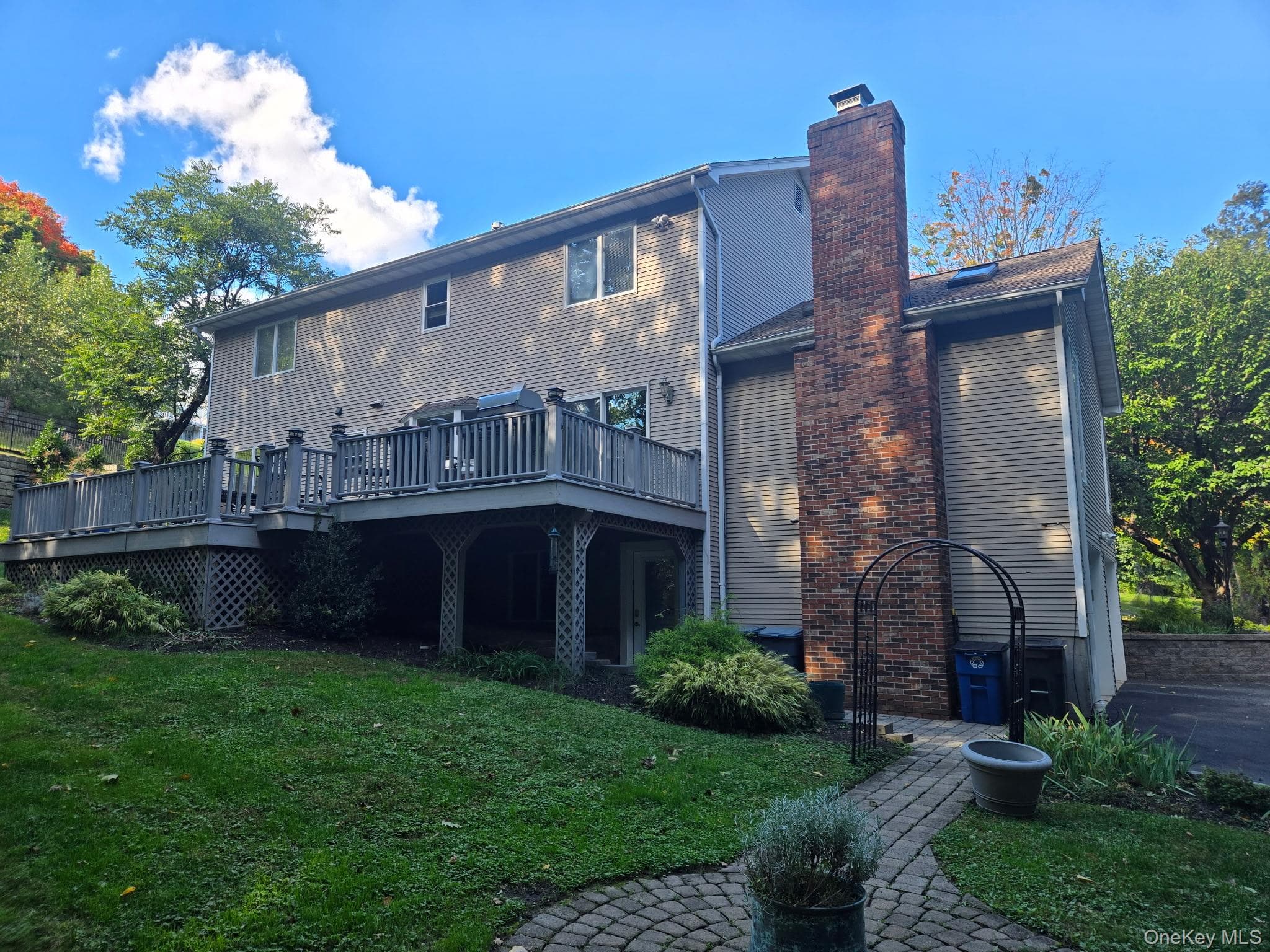 203 Wanamaker Lane thumbnail 3