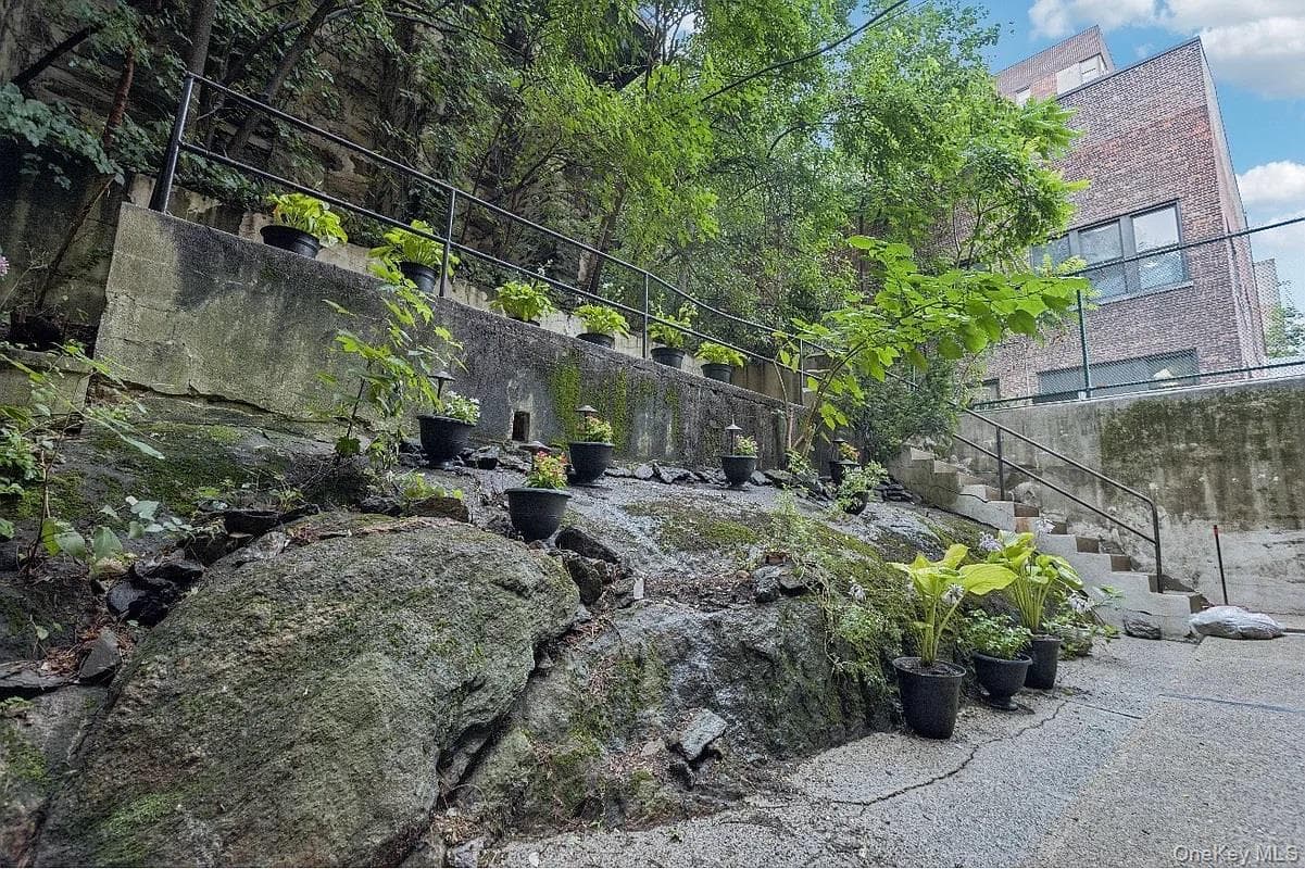 45 Overlook Terrace Unit: 3G thumbnail 9