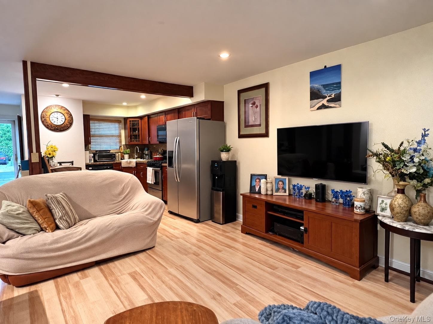 263 N 3rd Avenue thumbnail 4