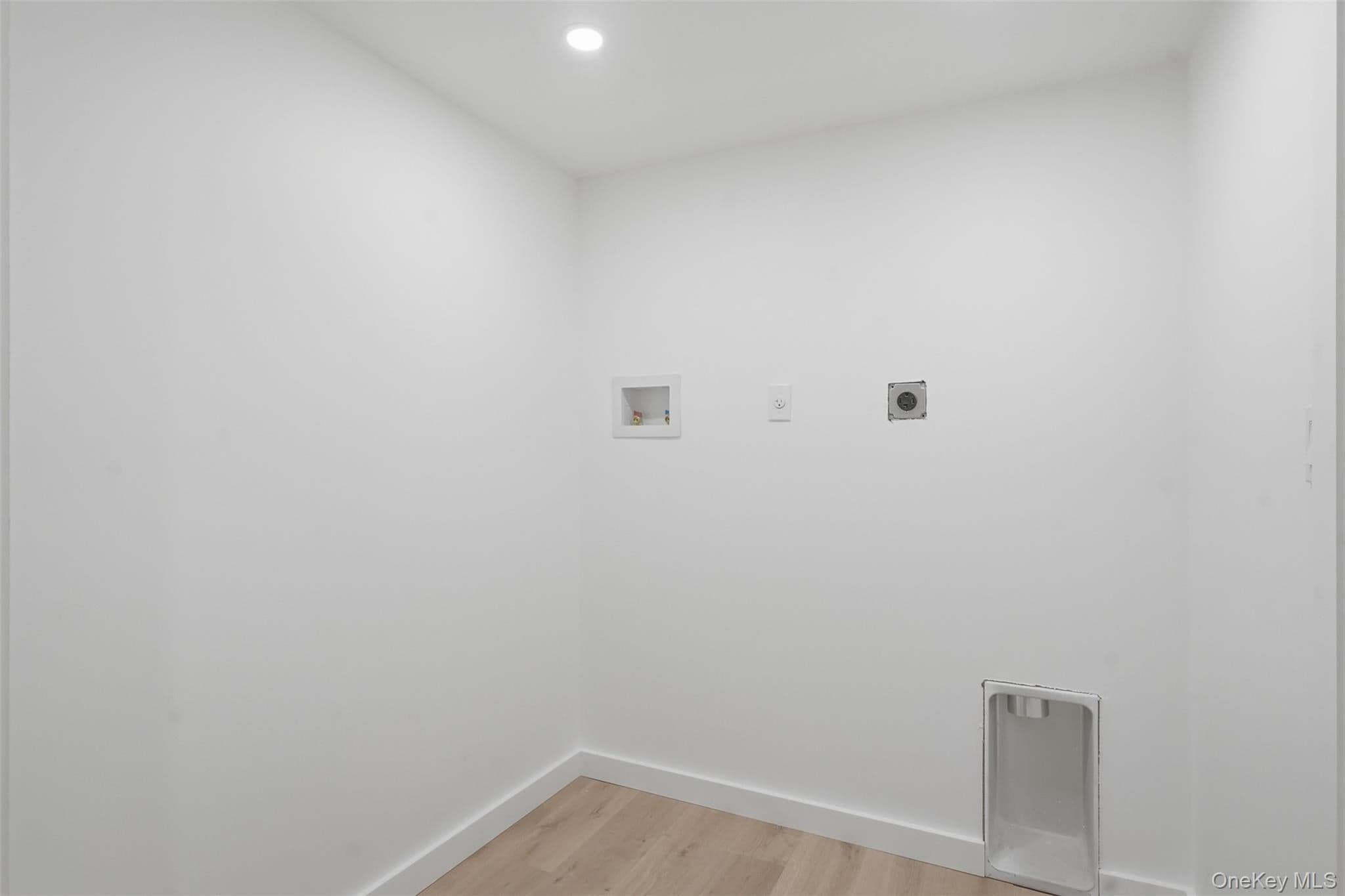 15 Amherst Road thumbnail 18