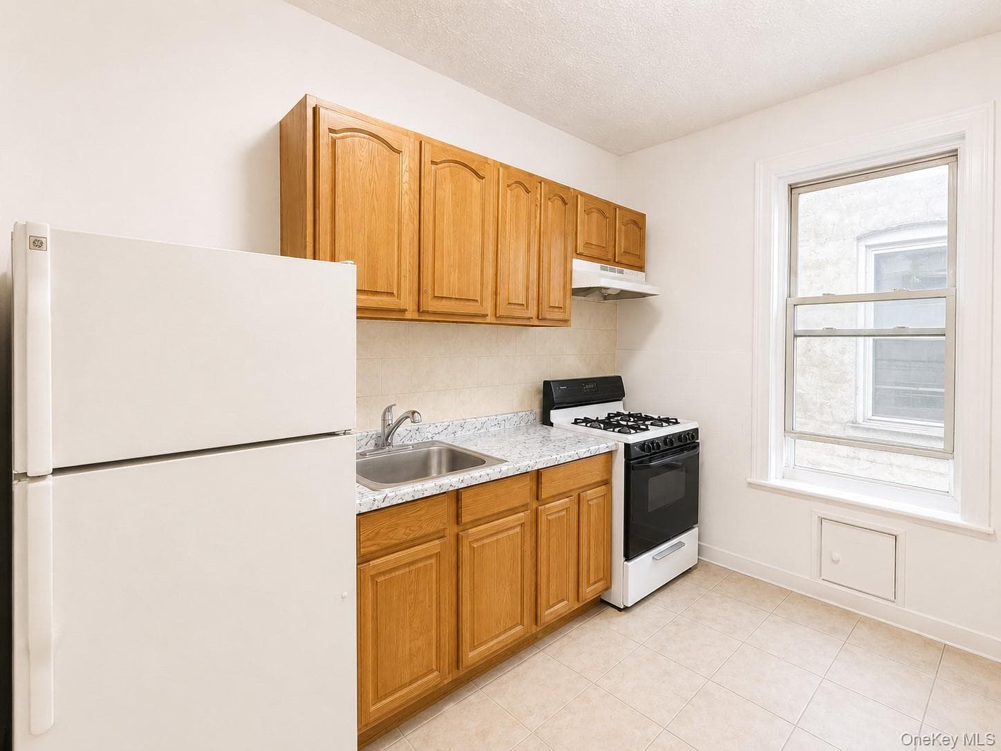1171 Colgate Avenue thumbnail 4