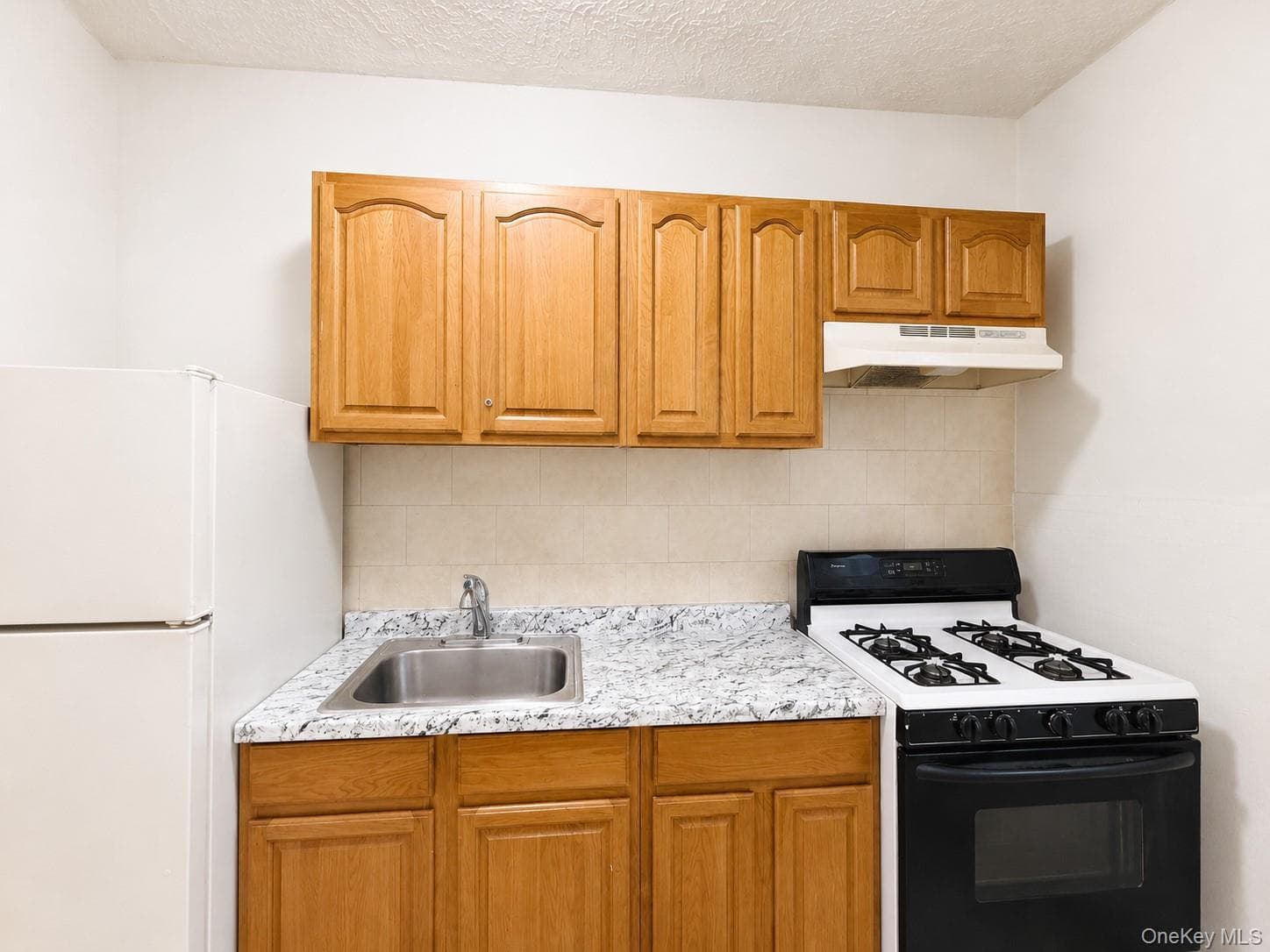 1171 Colgate Avenue thumbnail 3