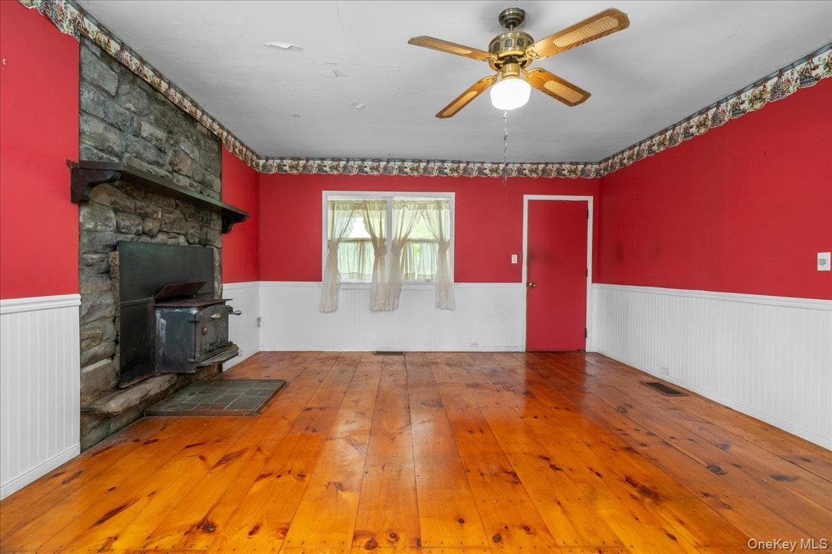 112 Onderdonk Road thumbnail 4