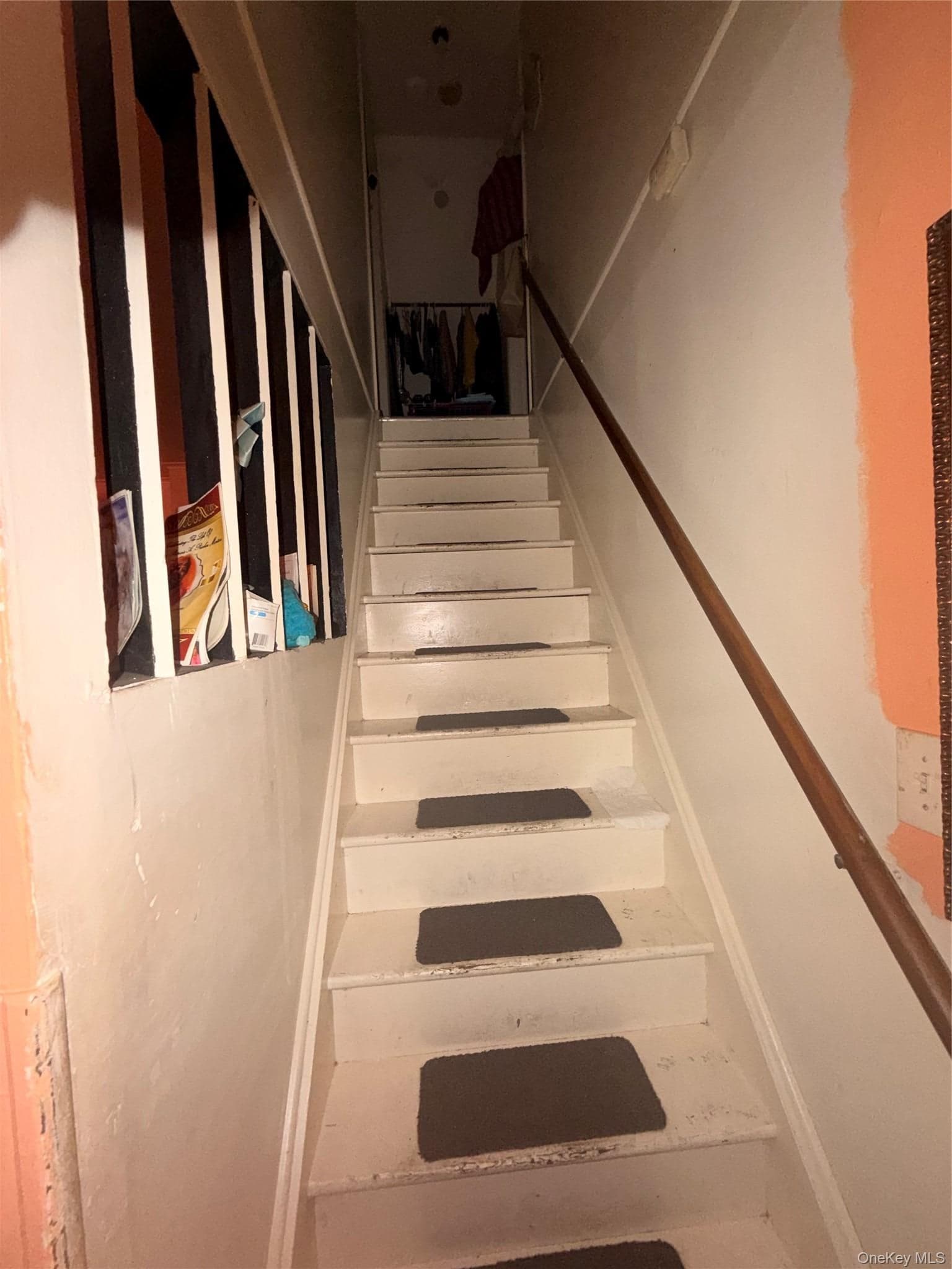 1718 N Gardiner Drive thumbnail 6
