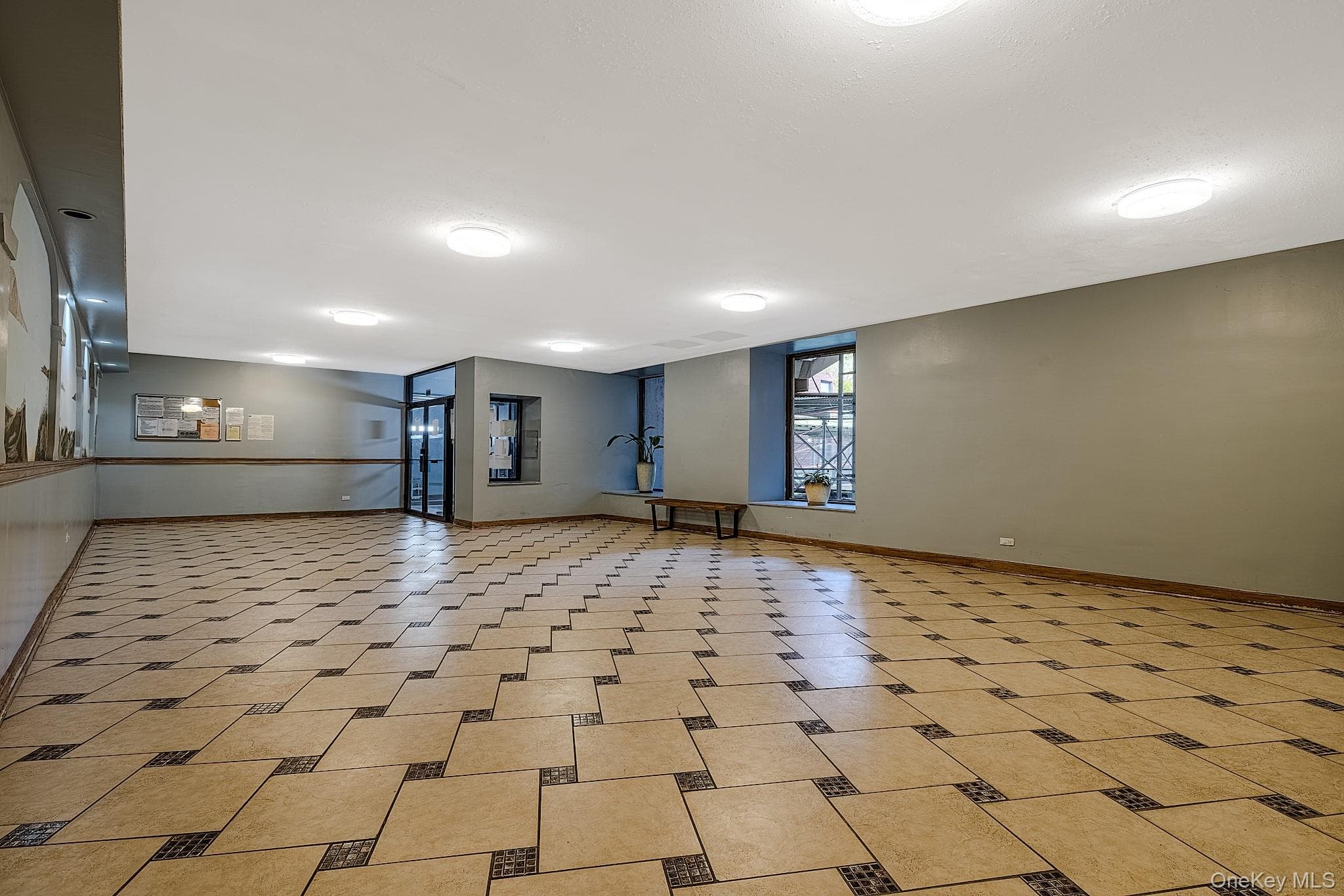 1275 E 51st Street Unit: 4L thumbnail 3
