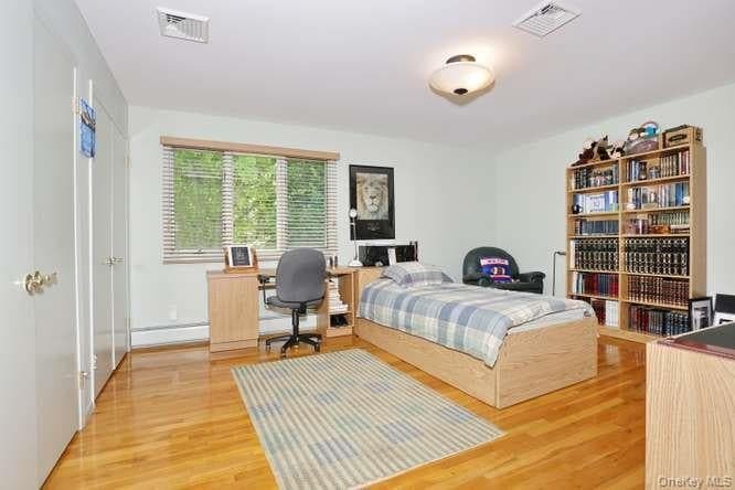 46 E Concord Drive thumbnail 35