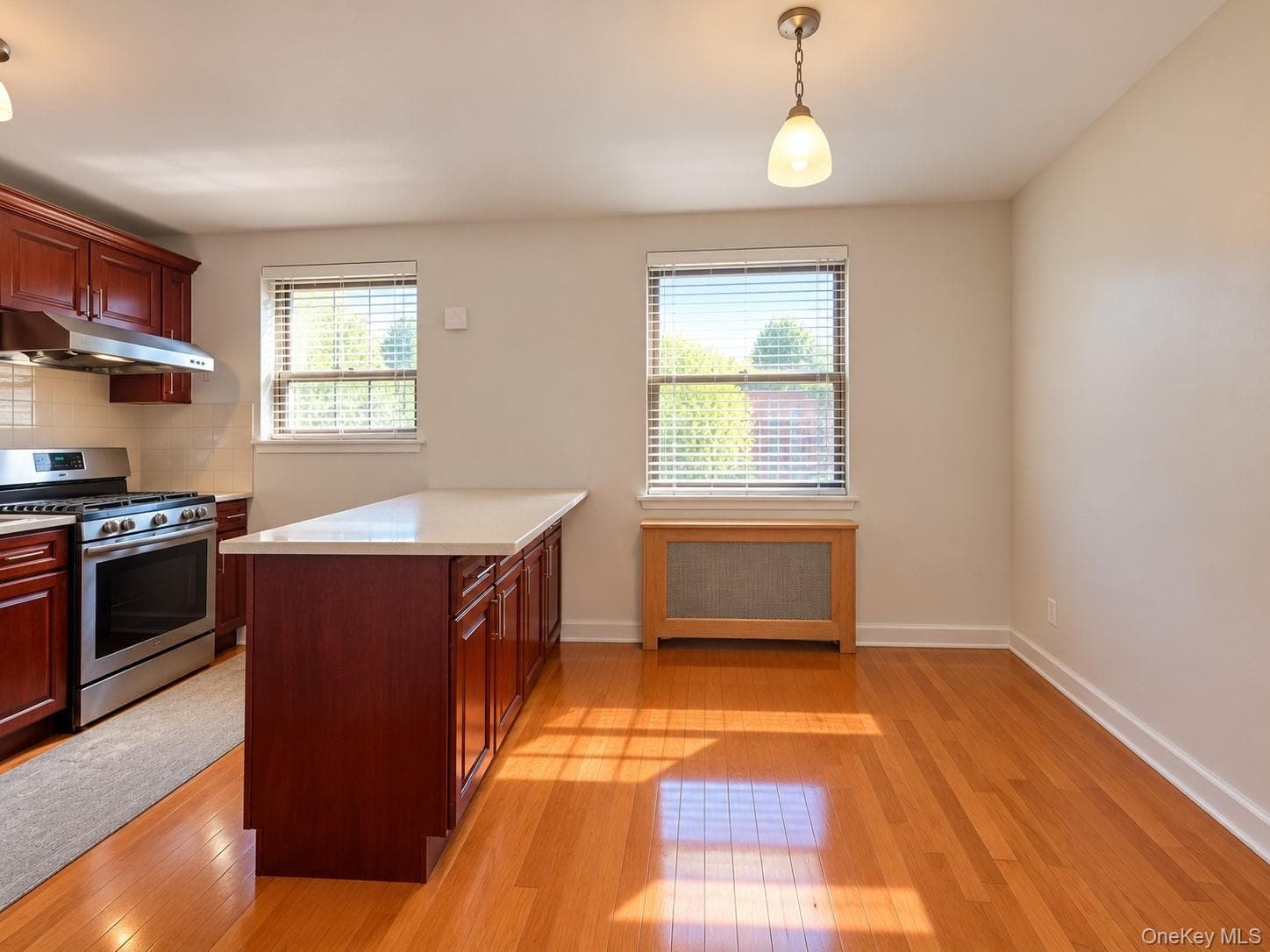 136-51 Jewel Ave Ave Unit: A thumbnail 8