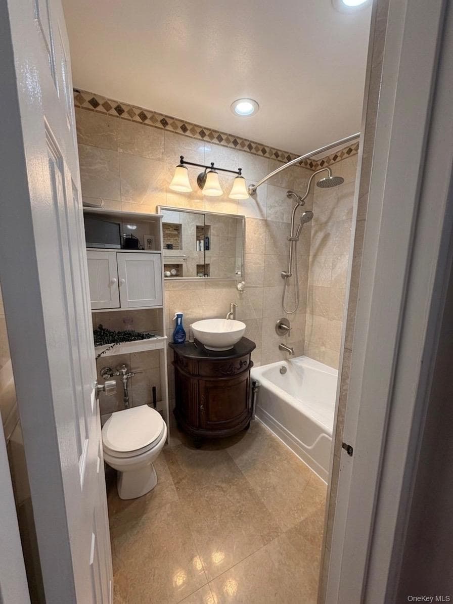 153-25 88th Street Unit: 5G thumbnail 3