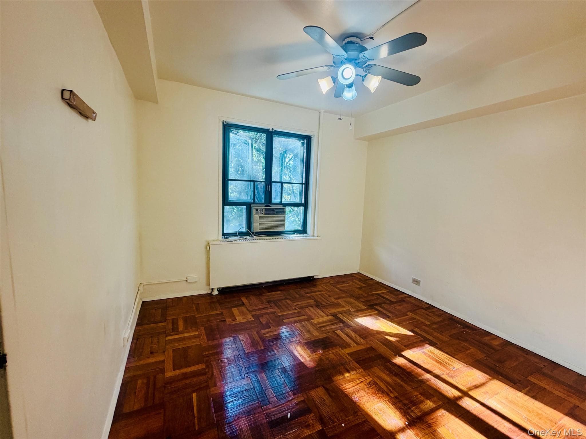 2049 Mcgraw Avenue Unit: 6H thumbnail 10