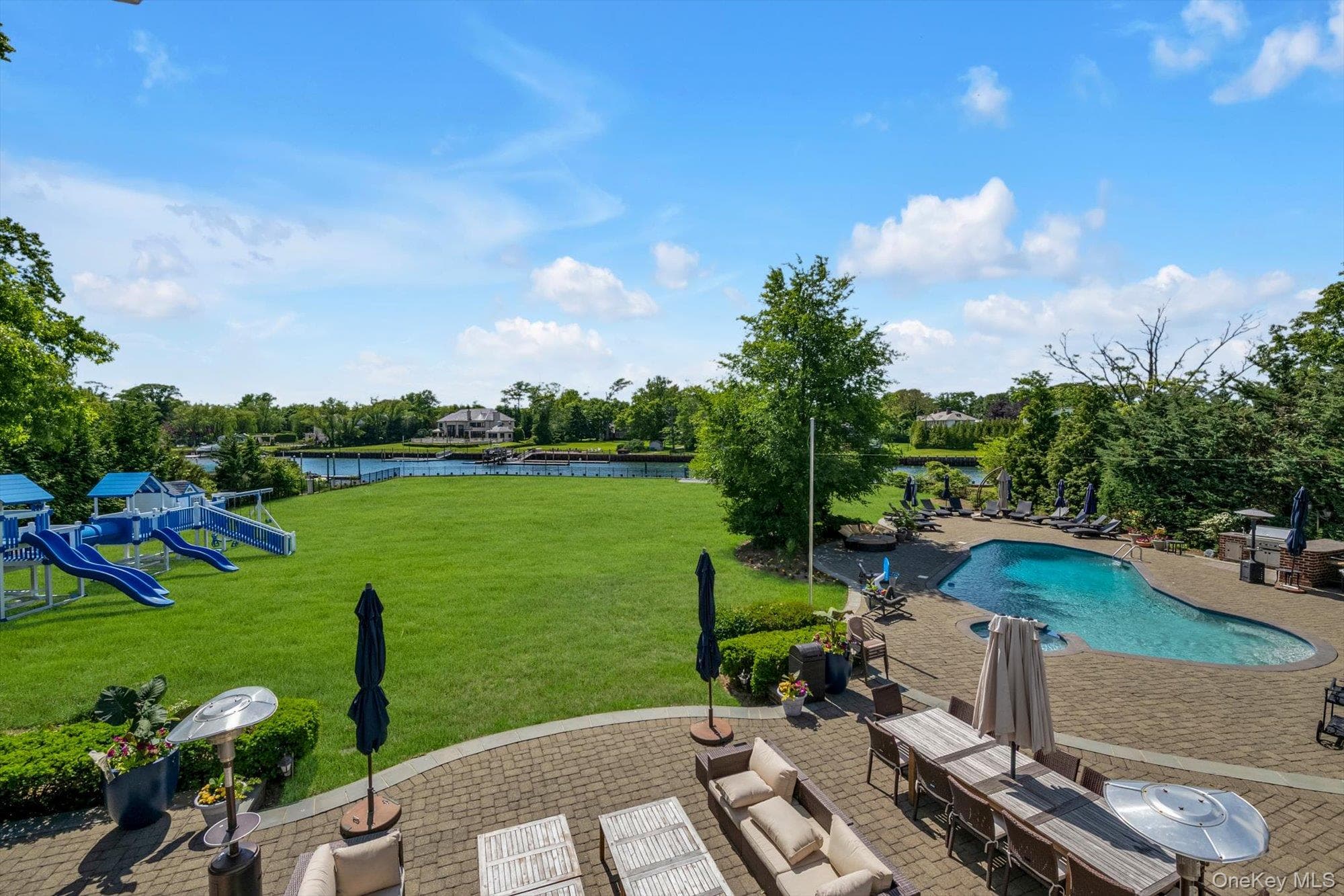 1304 Seawane Drive thumbnail 34
