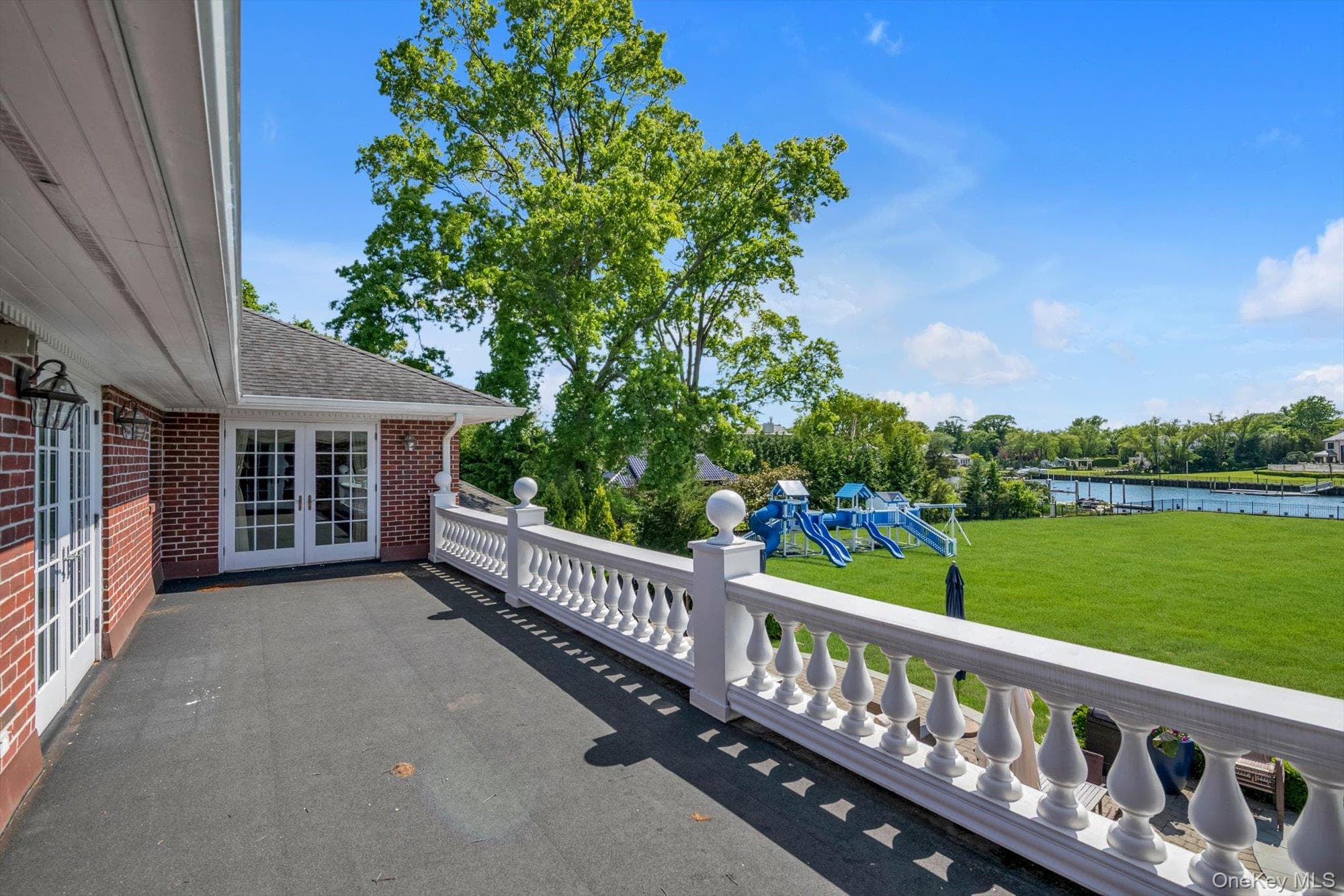 1304 Seawane Drive thumbnail 33