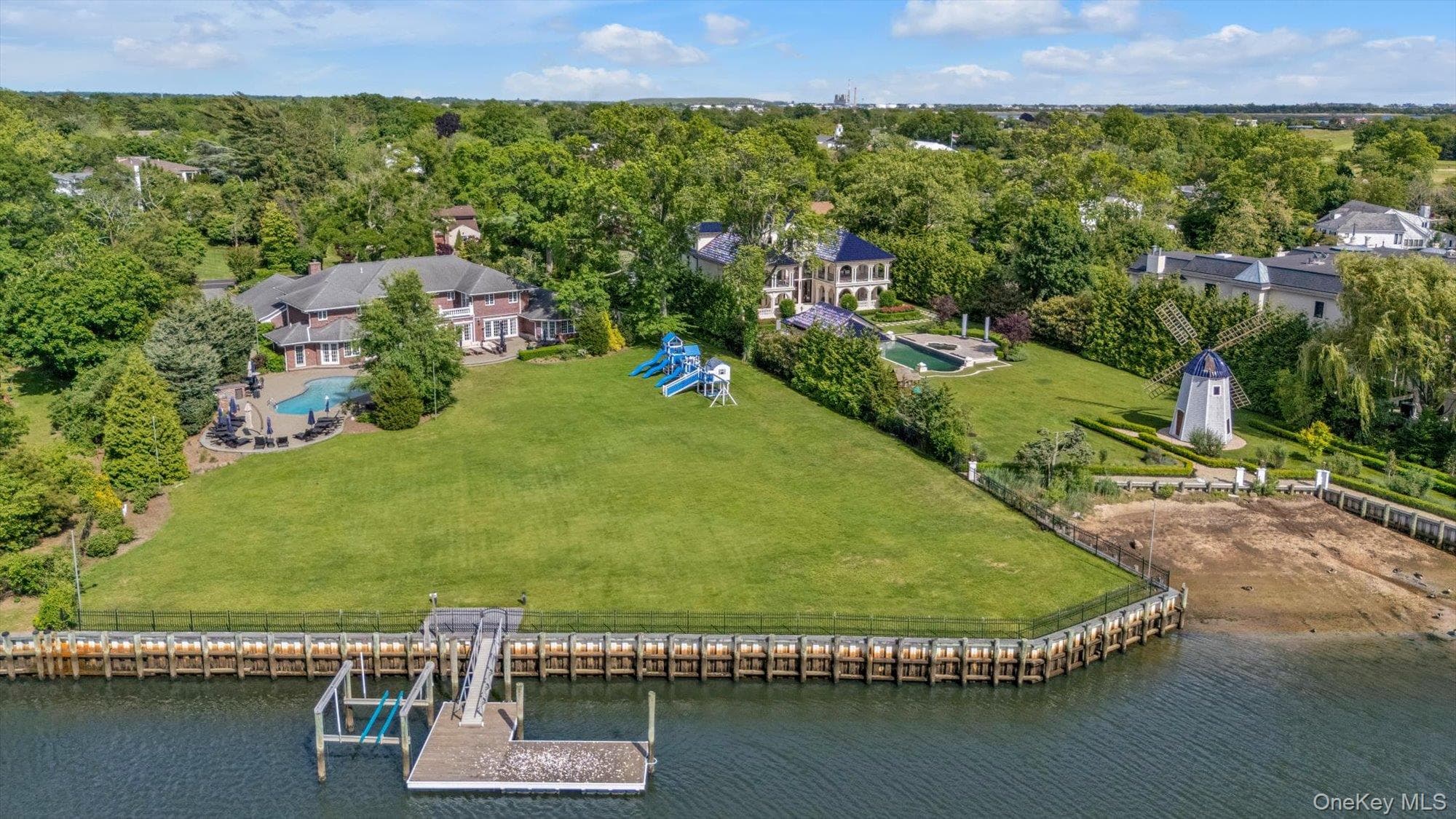 1304 Seawane Drive thumbnail 2