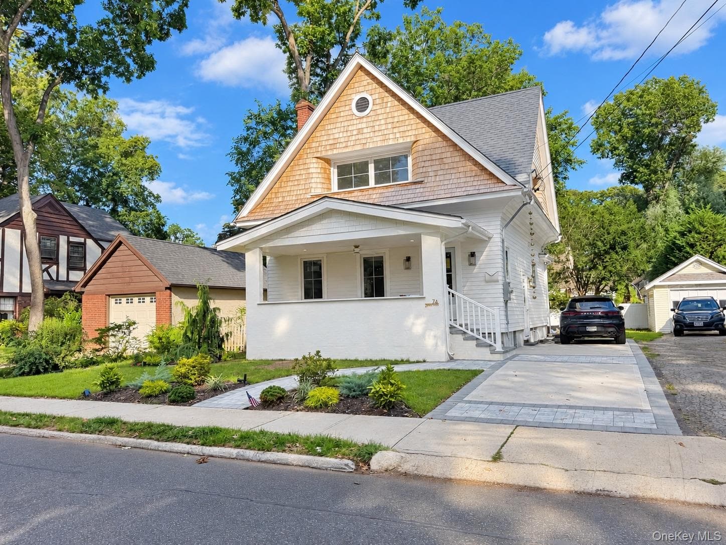 74 Linmouth Road, Malverne