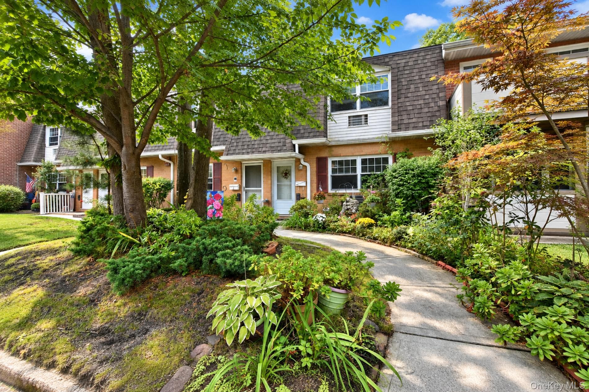 11 Glen Hollow Drive Unit: D-64 thumbnail 2