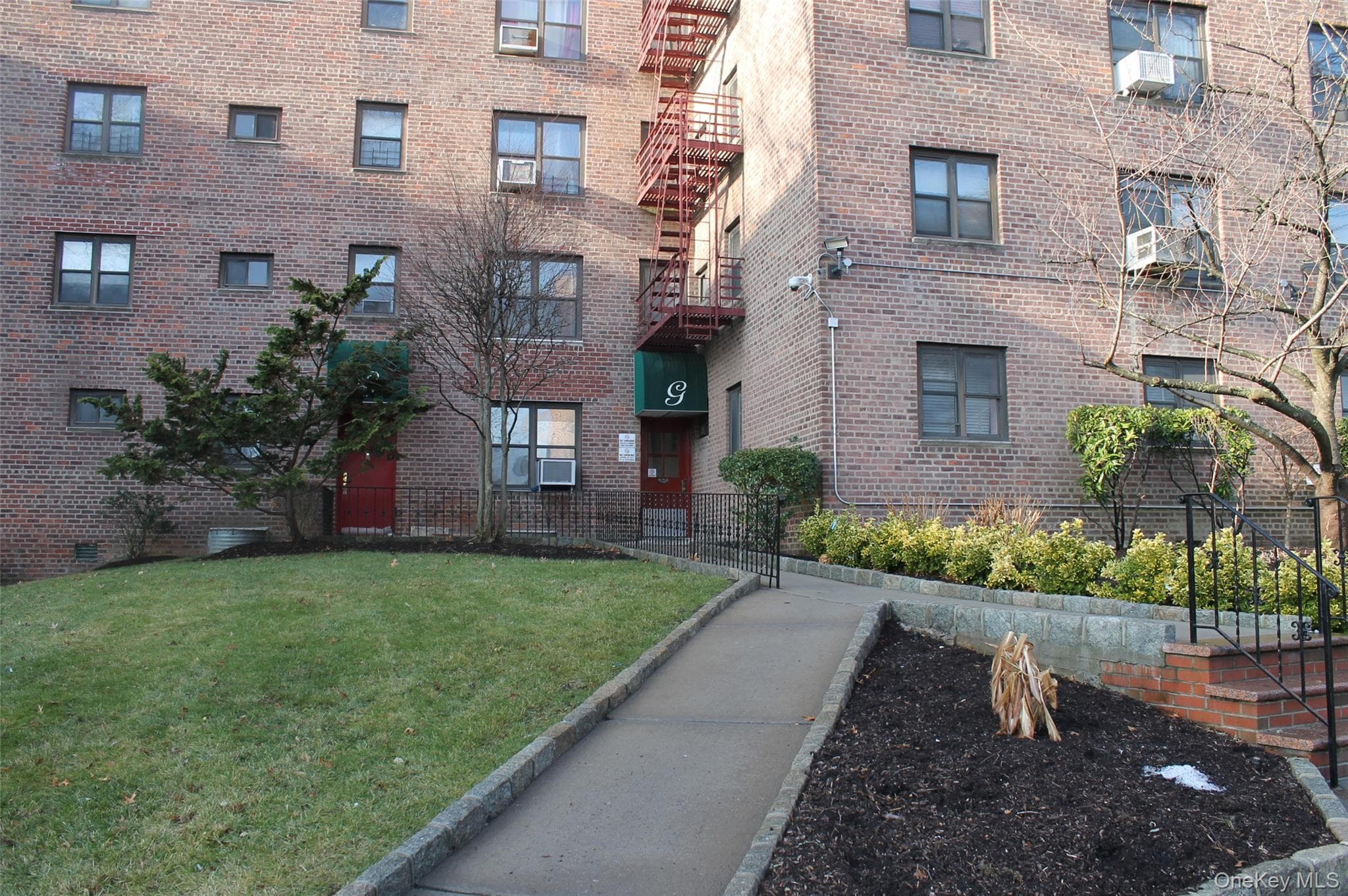 87-30 204th Street Unit: B-56 thumbnail 2