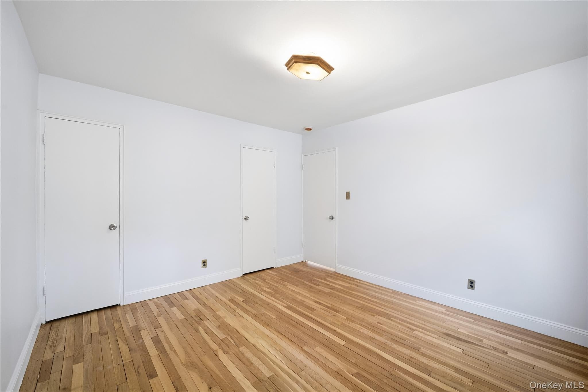 228-08 Stronghurst Avenue Unit: Lower thumbnail 15