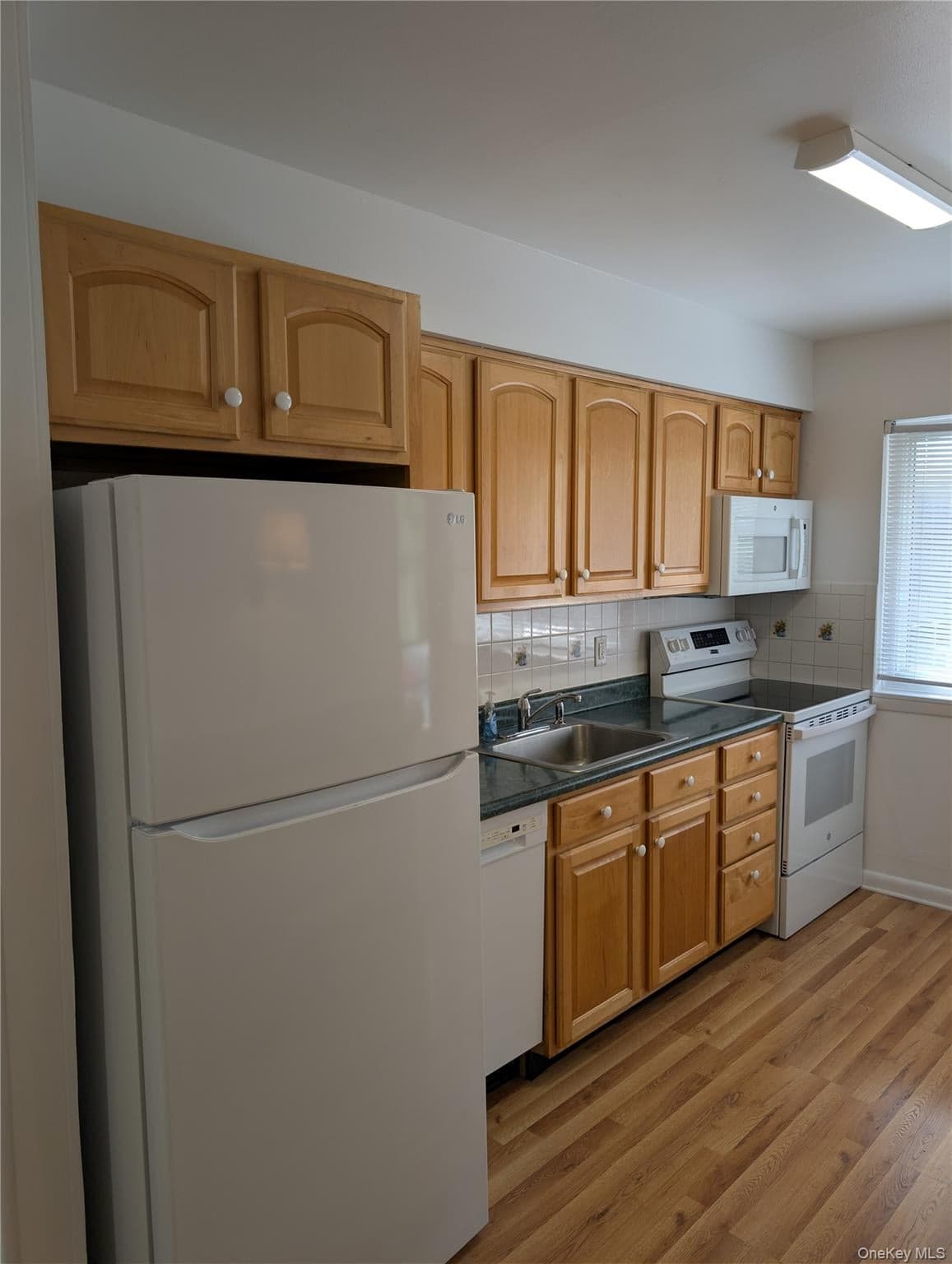 810 Blooming Grove Turnpike Unit: 72 thumbnail 11