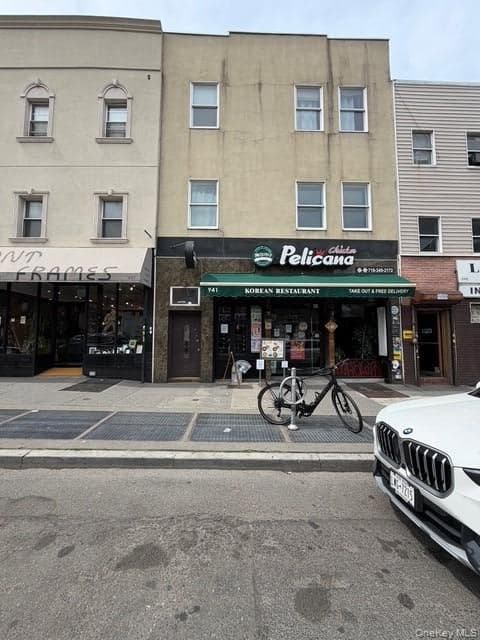 941 Manhattan Avenue, Brooklyn