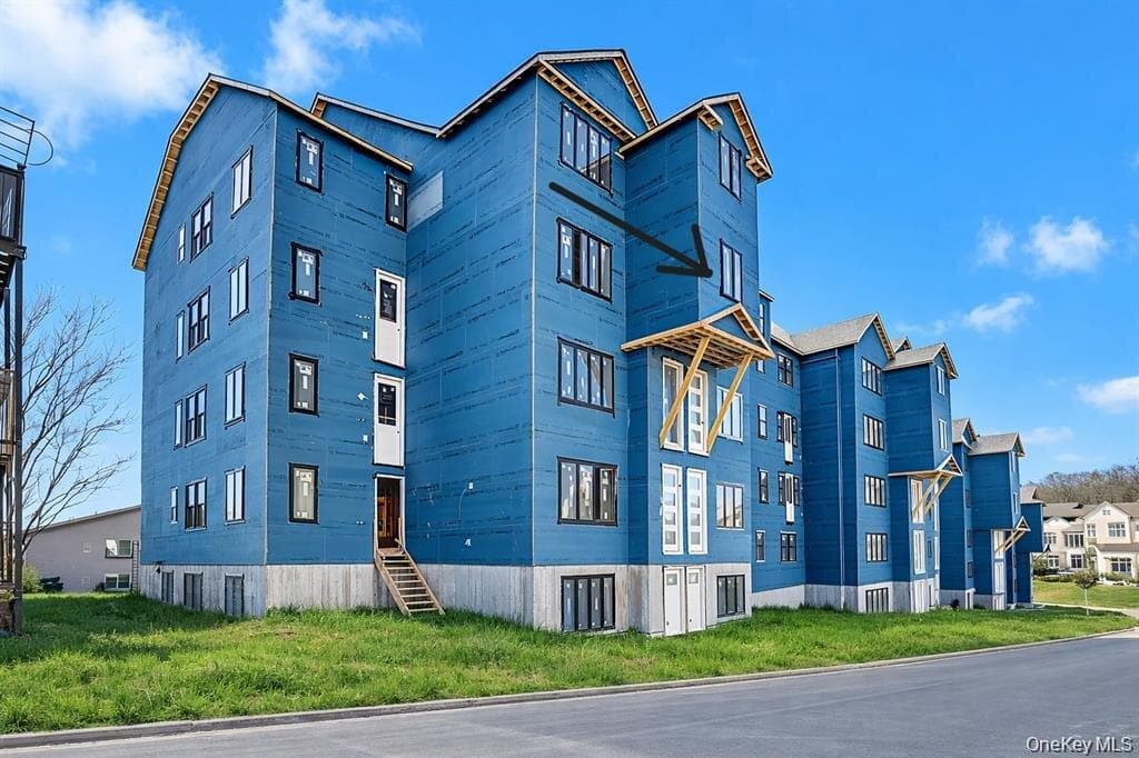 16 Chevron Road Unit: 103 thumbnail 2