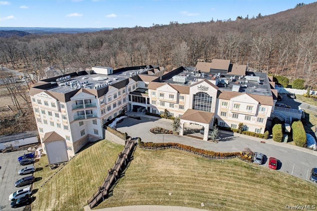 16 Chevron Road Unit: 103 thumbnail 9