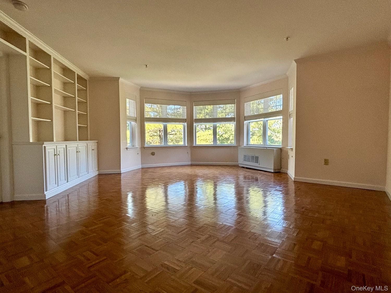 311 Sutton Drive Unit: 311 thumbnail 3