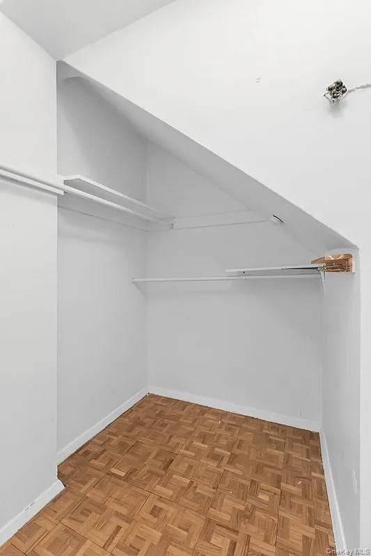 110 E 36th Street Unit: 1E thumbnail 3