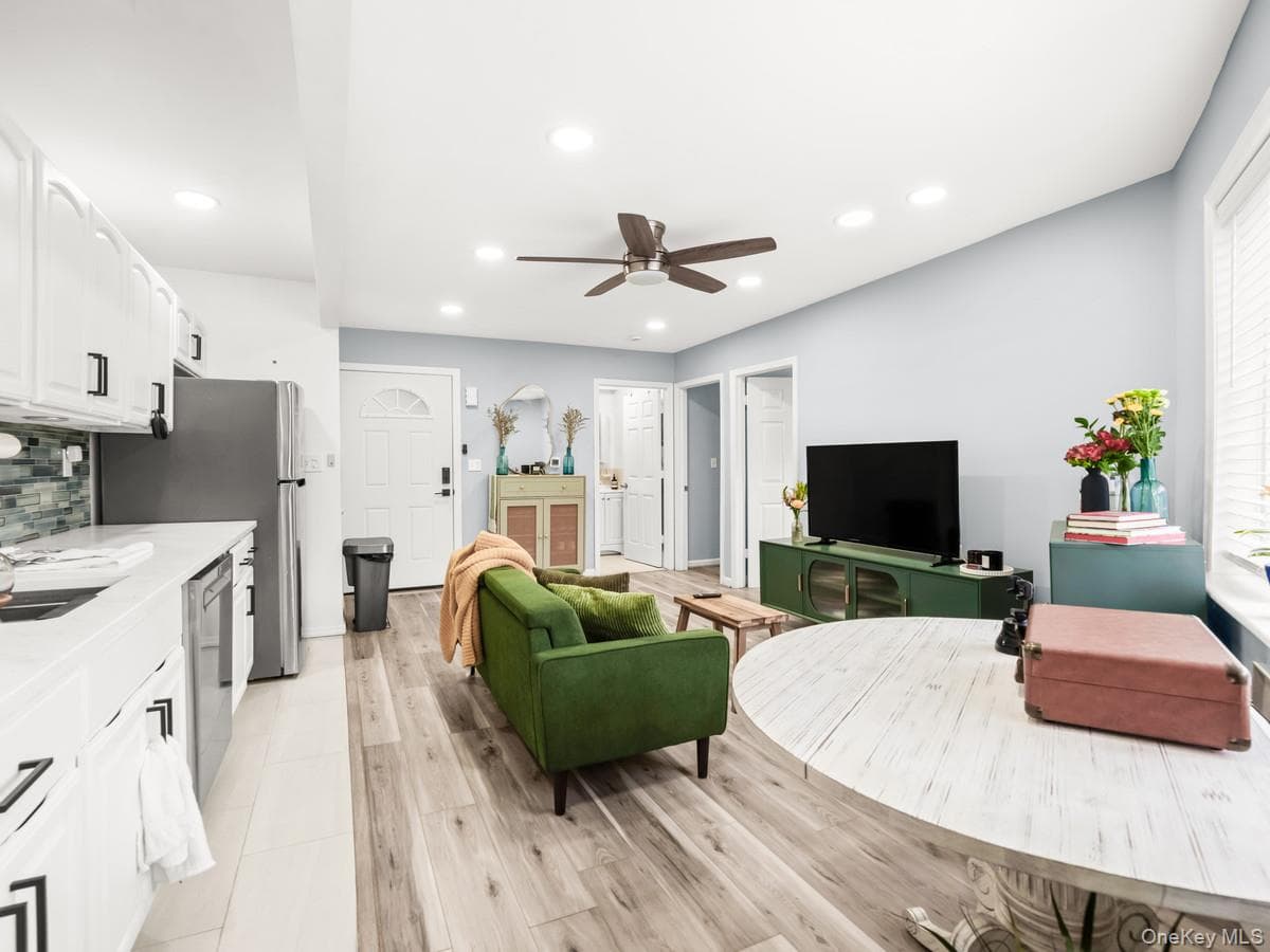 360 E 167th Street thumbnail 20