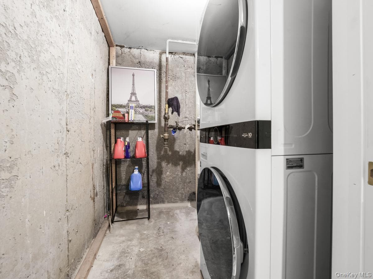 360 E 167th Street thumbnail 16