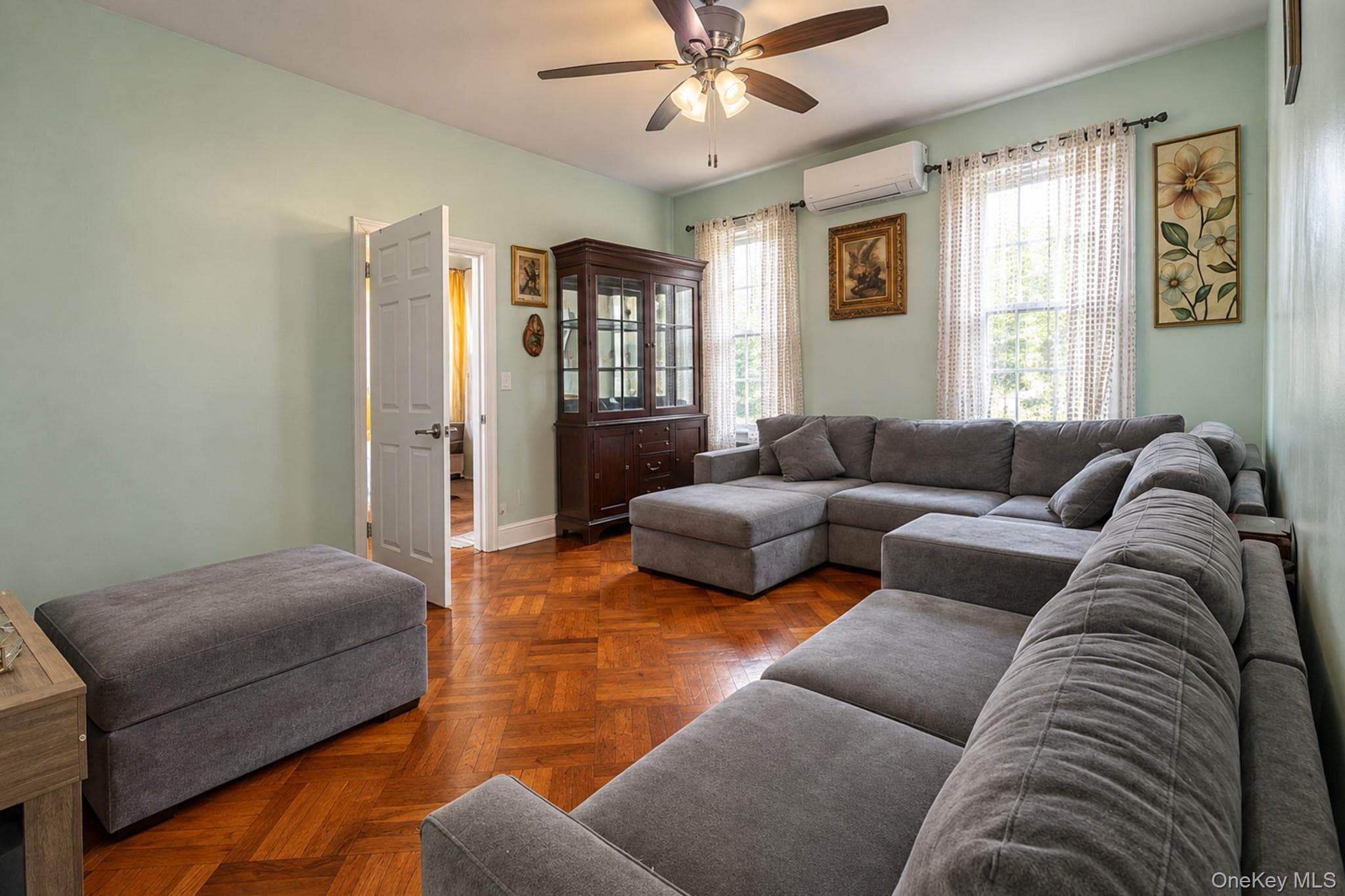 685 Essex Street thumbnail 6