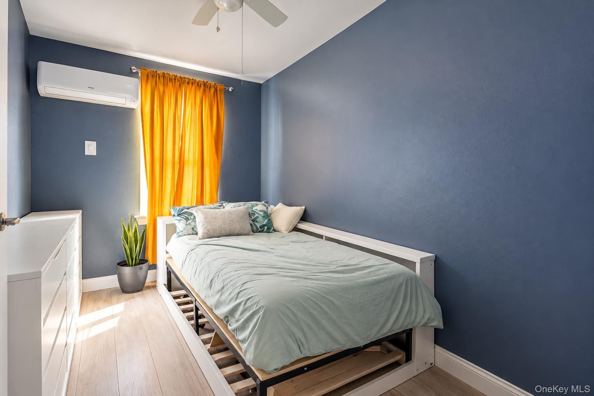 685 Essex Street thumbnail 12