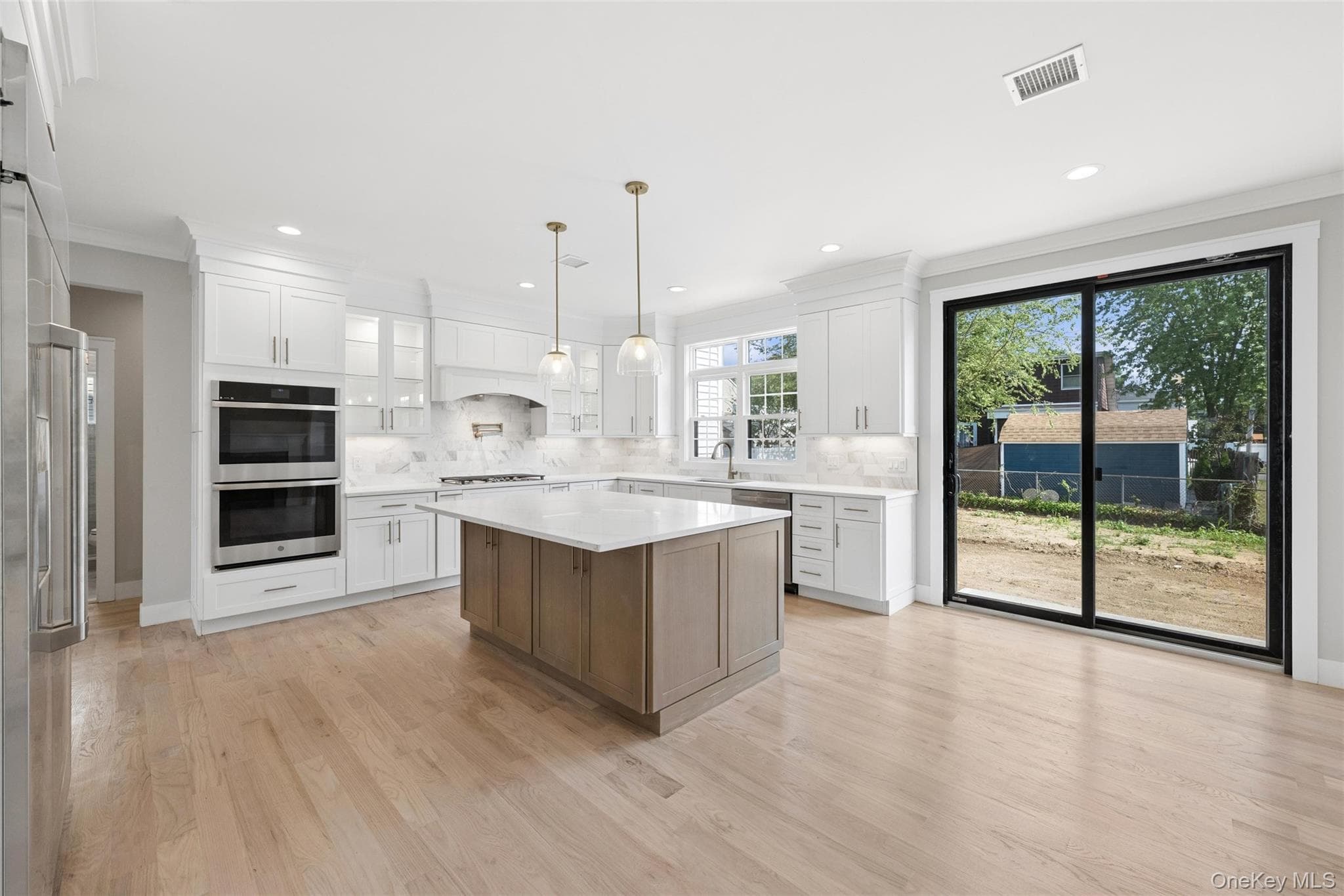 1750 Henry Road thumbnail 15