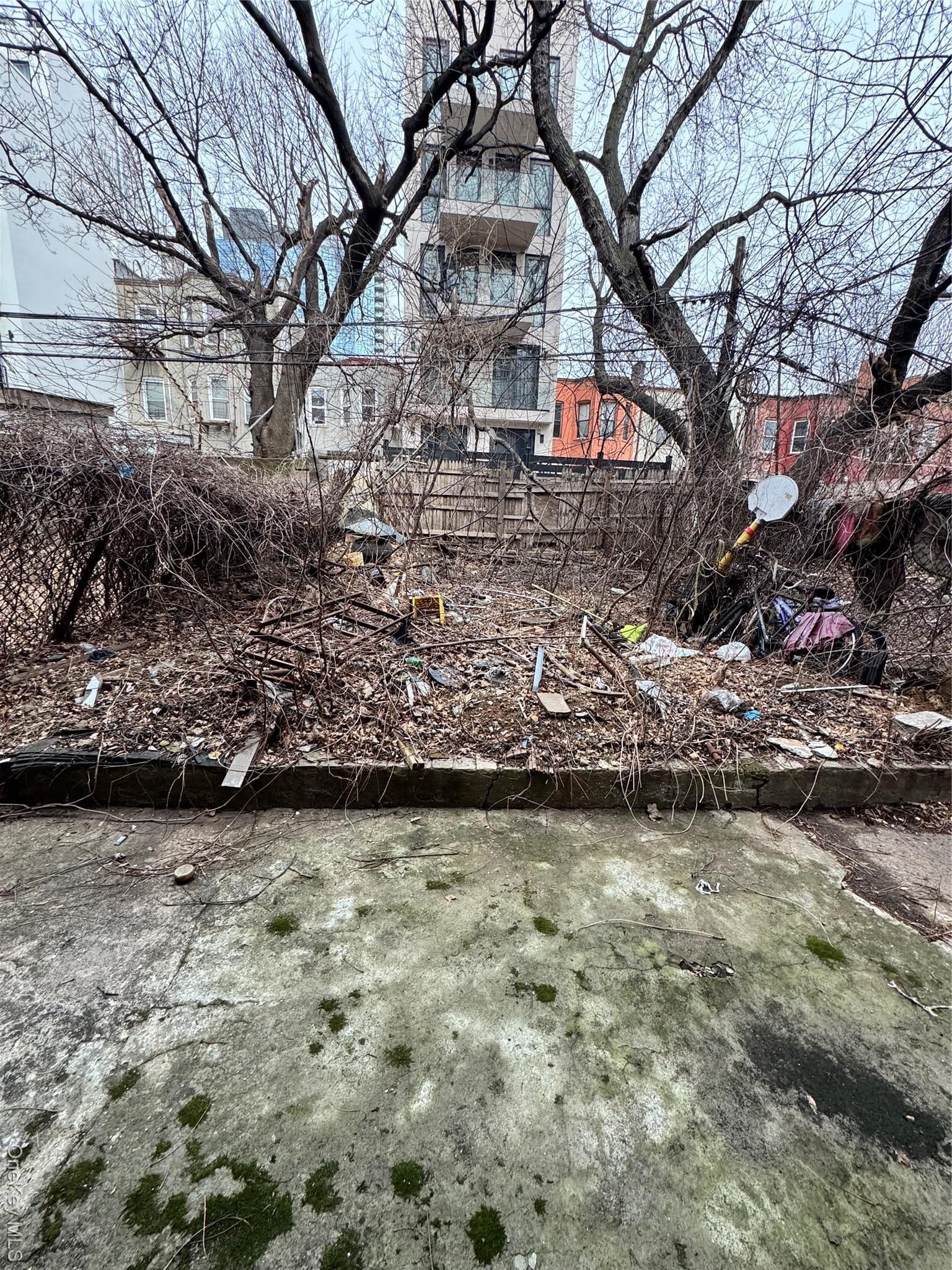 2539 Church Avenue thumbnail 31