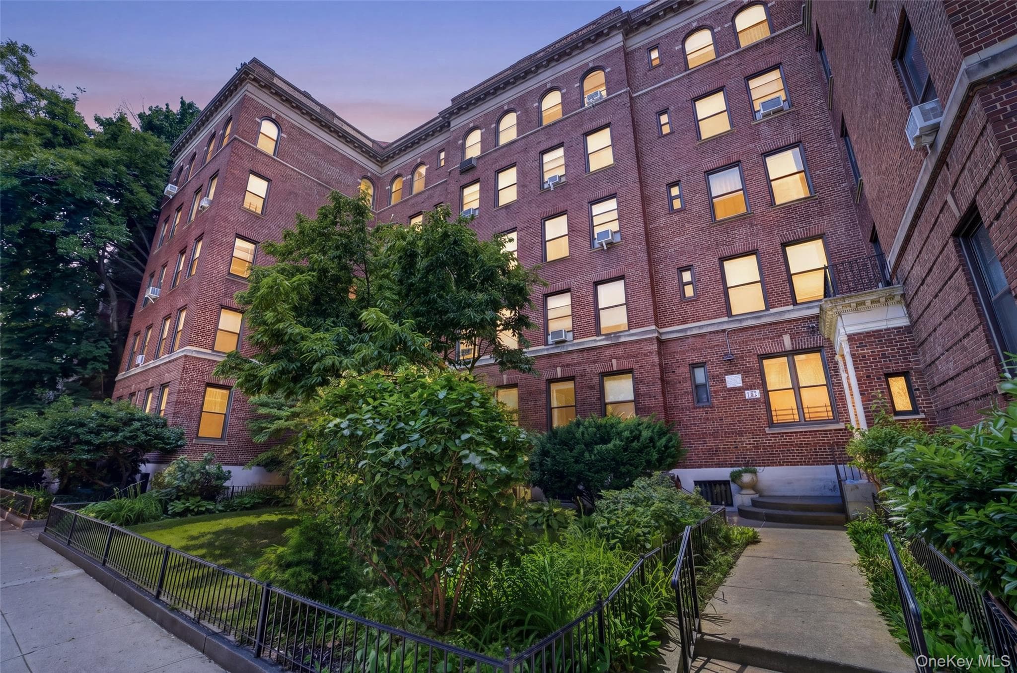 37-32 80th Street St Unit: 1 thumbnail 2
