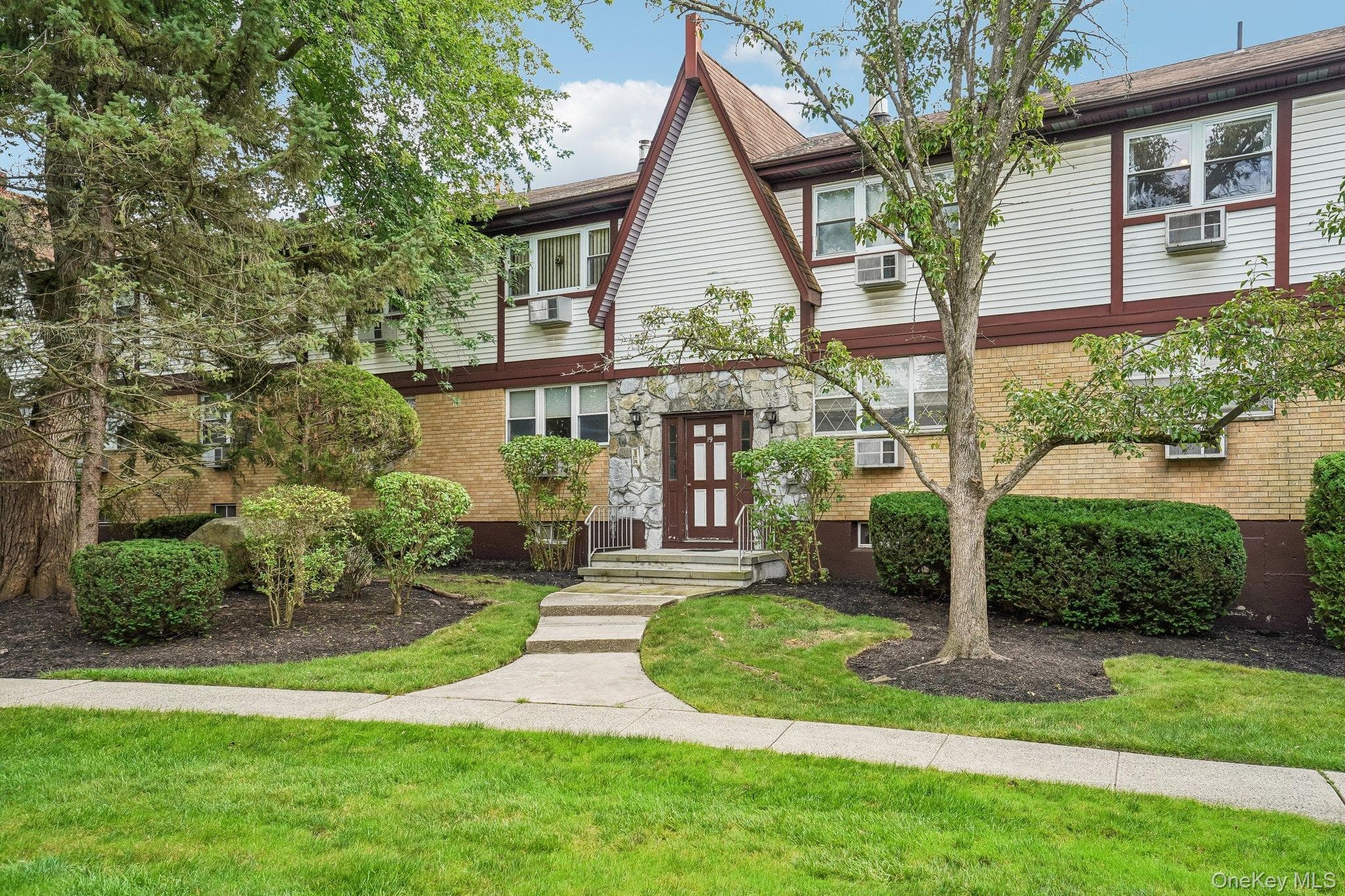 19 Somerset Drive thumbnail 2