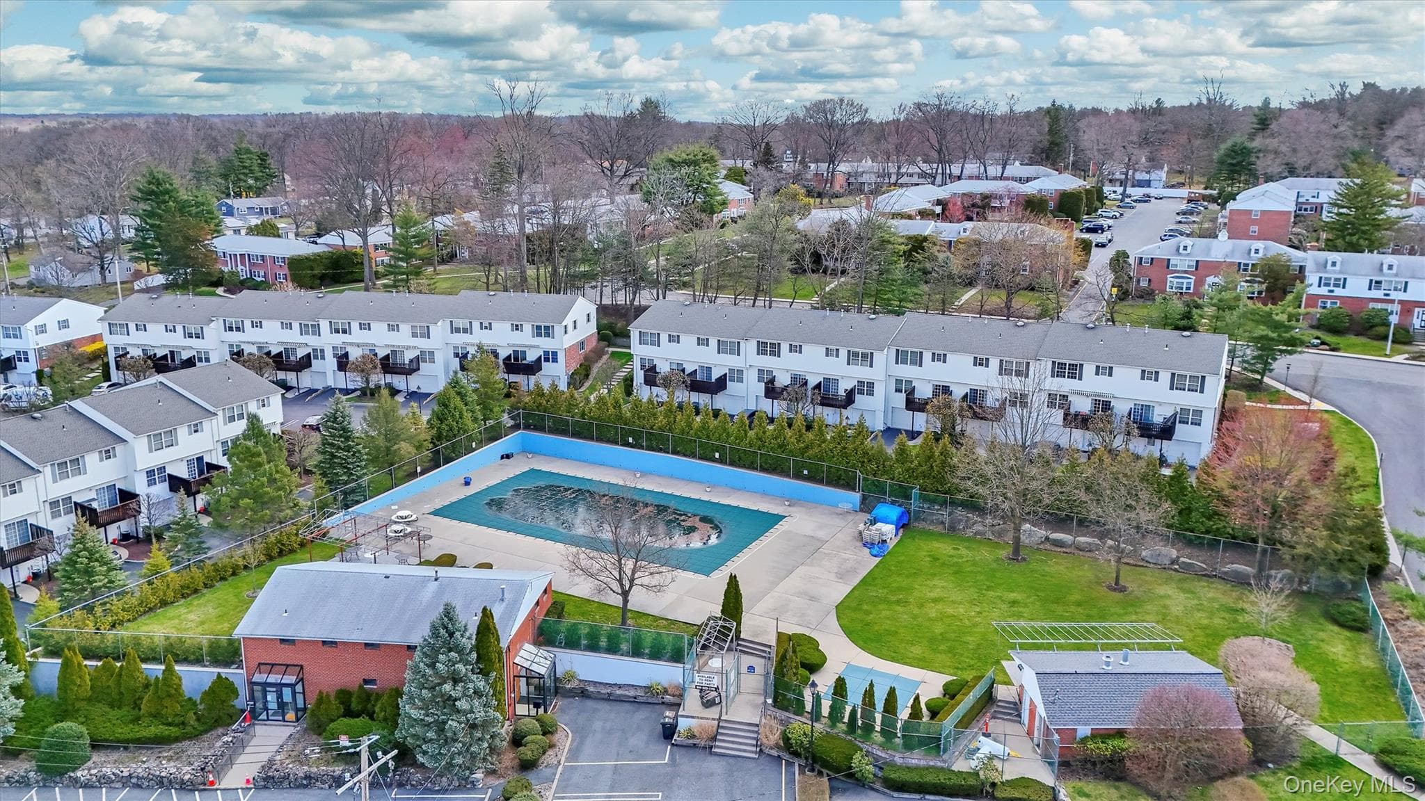 19 Somerset Drive thumbnail 28