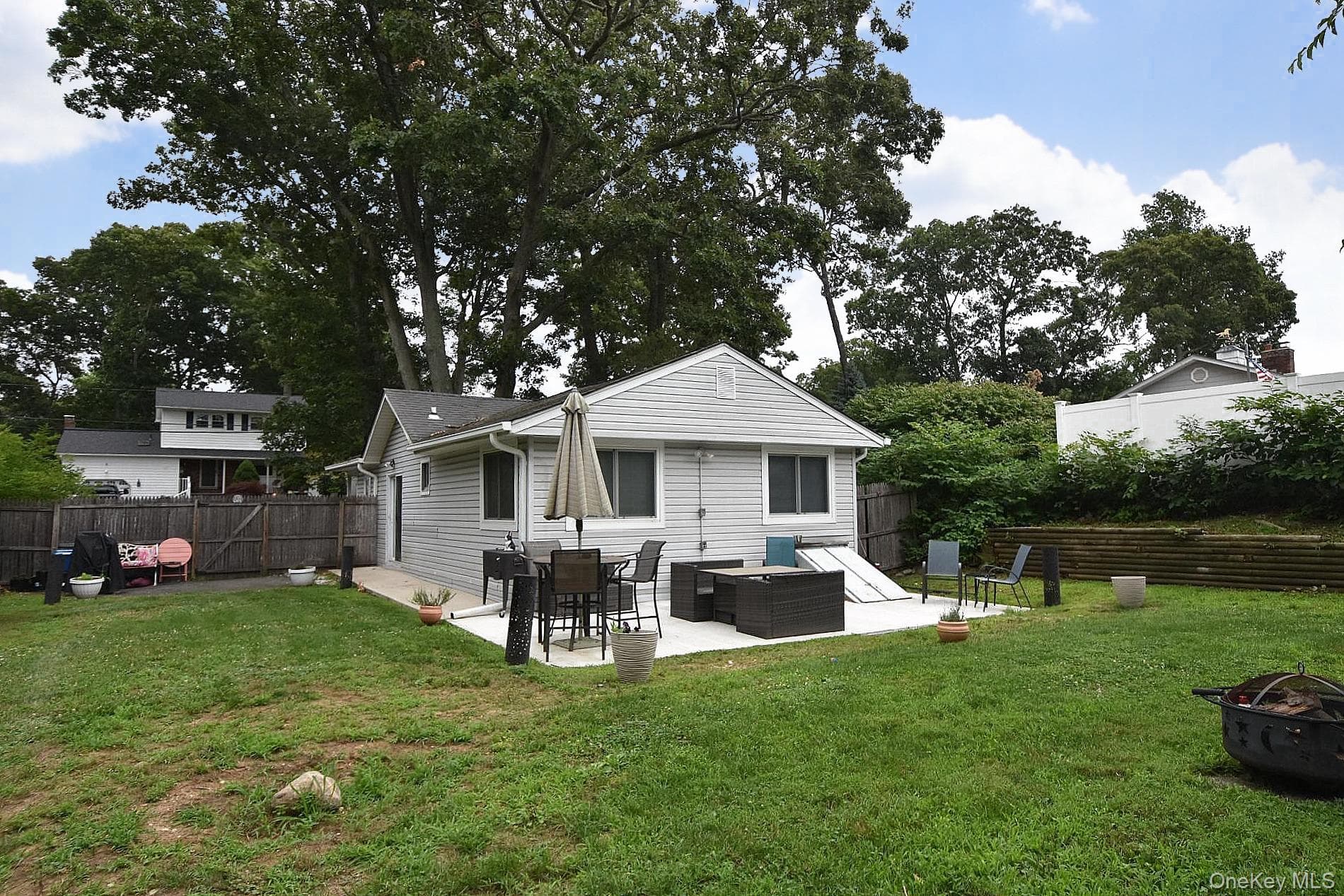 38 Balaton Avenue thumbnail 12