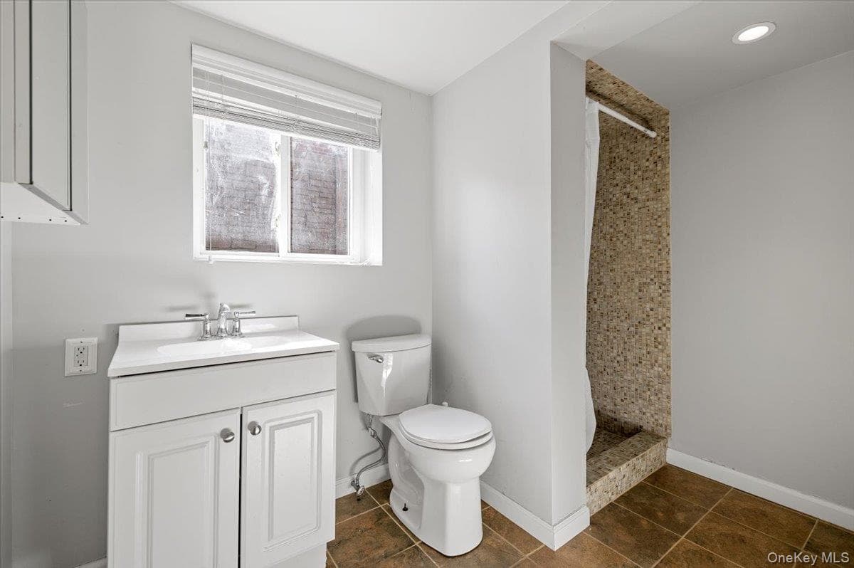 636 Diane Place thumbnail 18