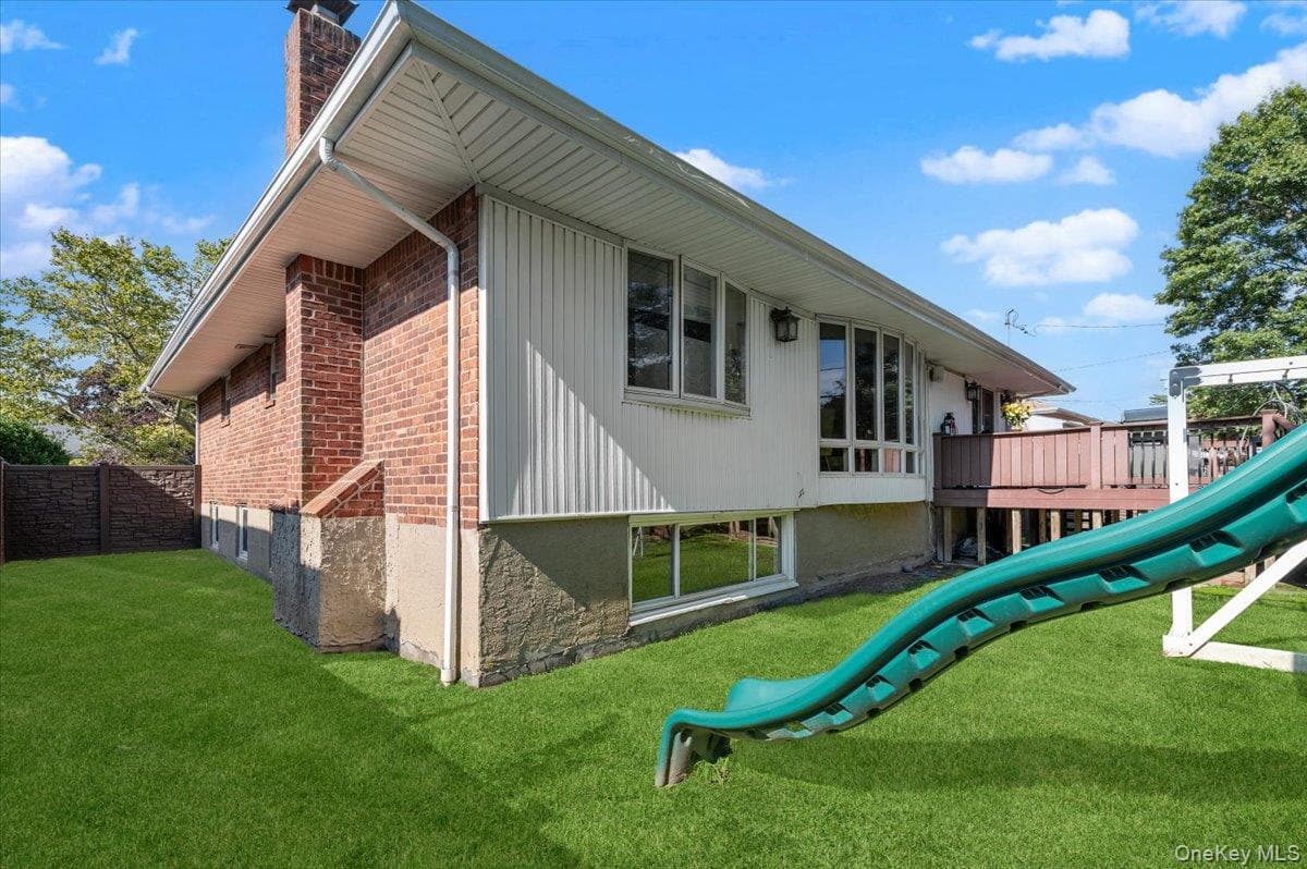 636 Diane Place thumbnail 24