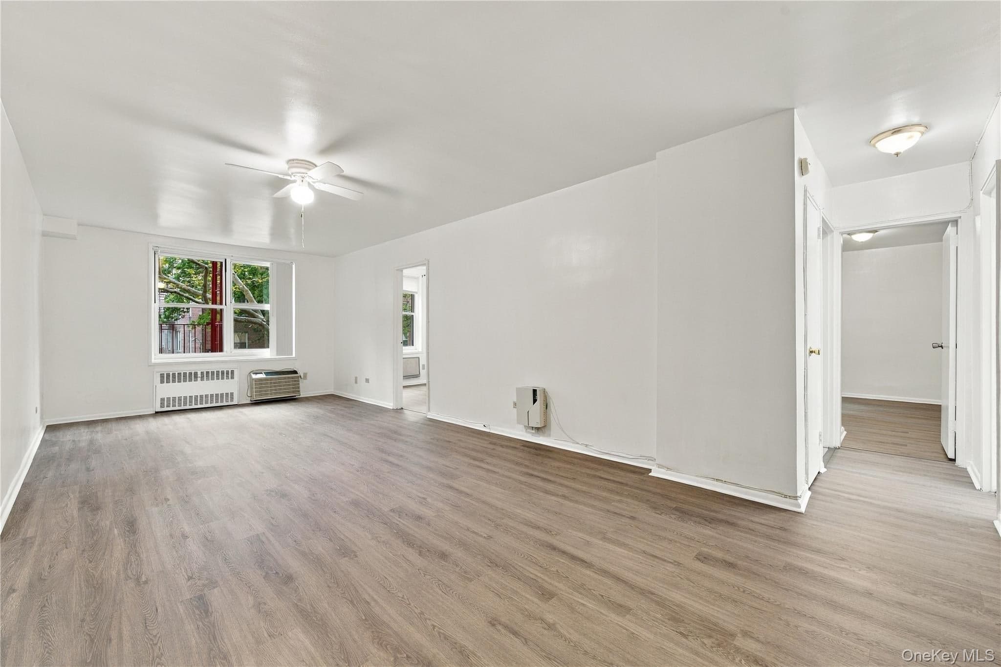 142-05 Roosevelt Avenue Unit: 206 thumbnail 8