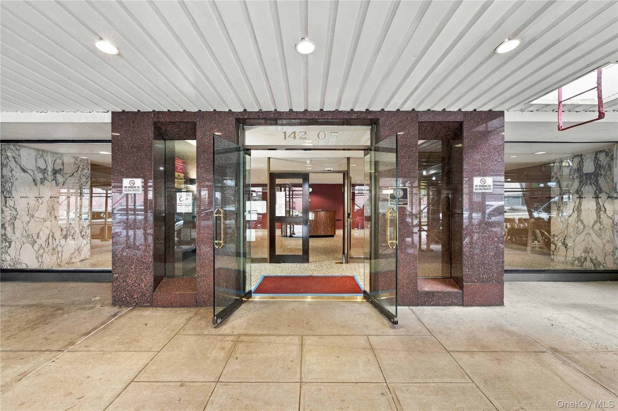 142-05 Roosevelt Avenue Unit: 206, Flushing