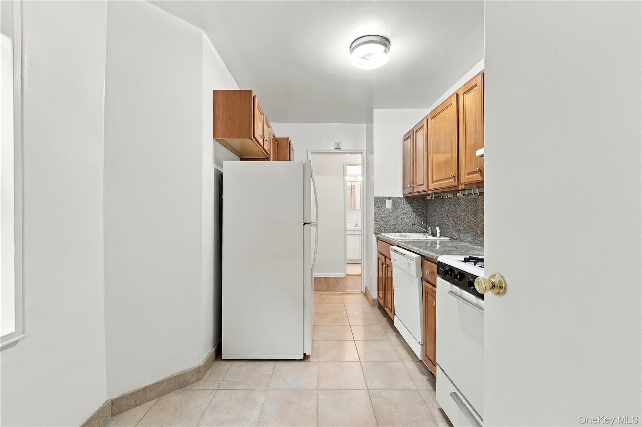 142-05 Roosevelt Avenue Unit: 206 thumbnail 14
