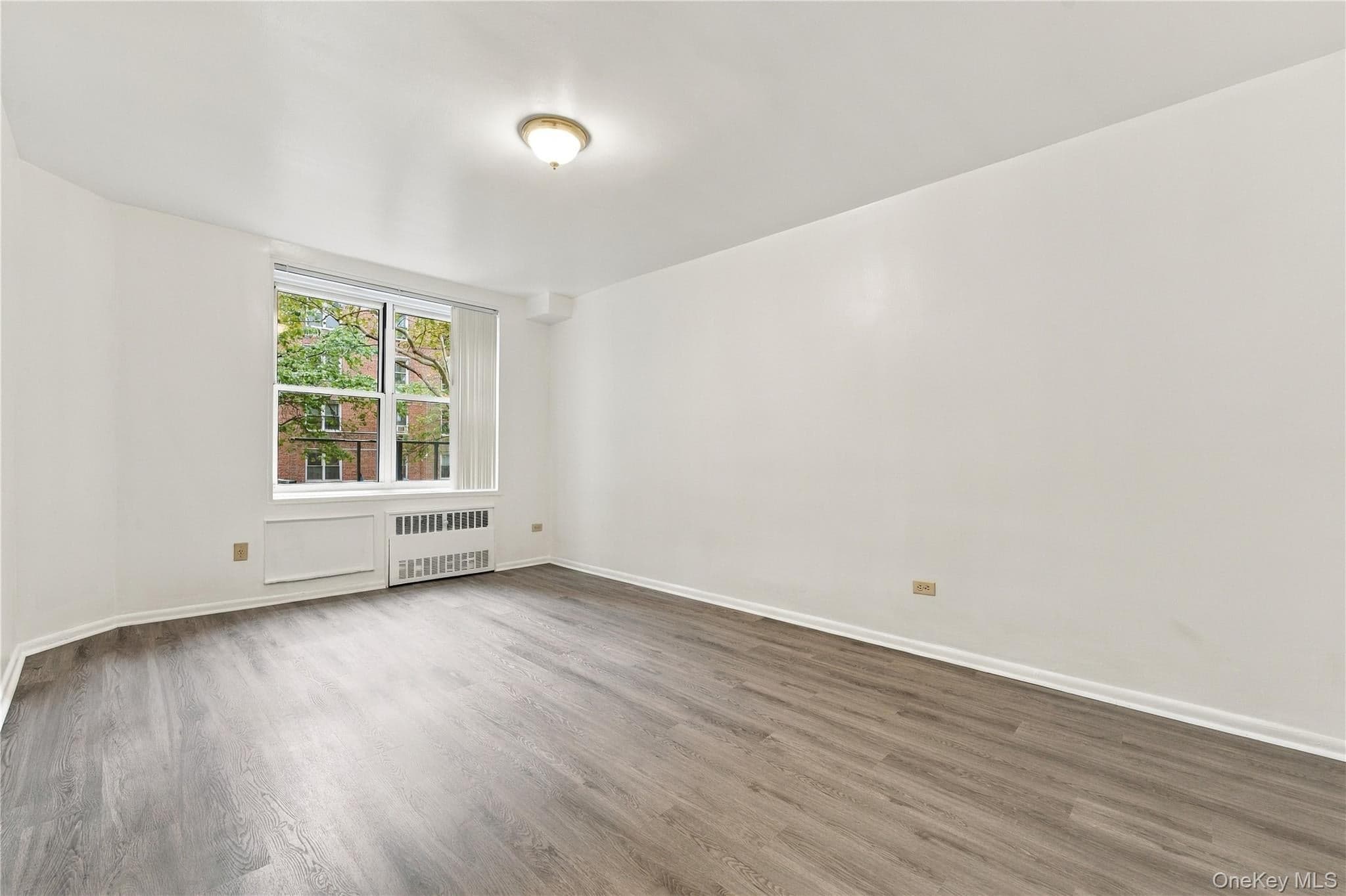 142-05 Roosevelt Avenue Unit: 206 thumbnail 20