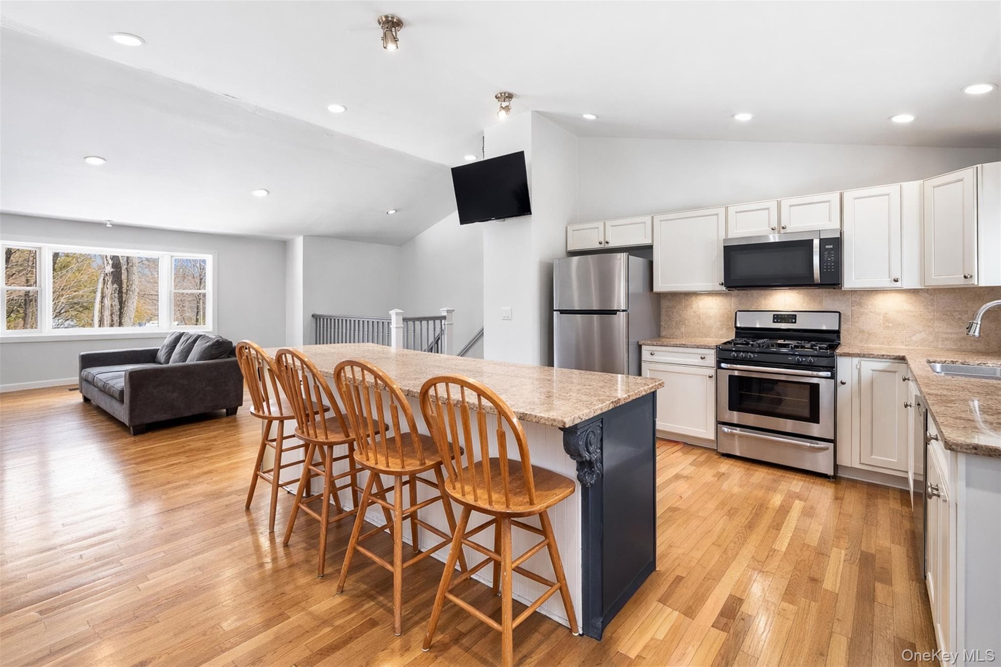 153 S Pascack Road thumbnail 6