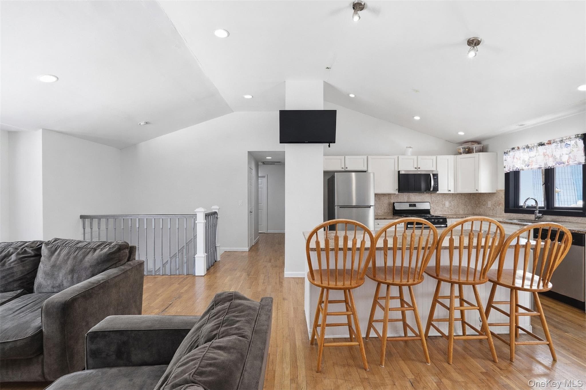 153 S Pascack Road thumbnail 5