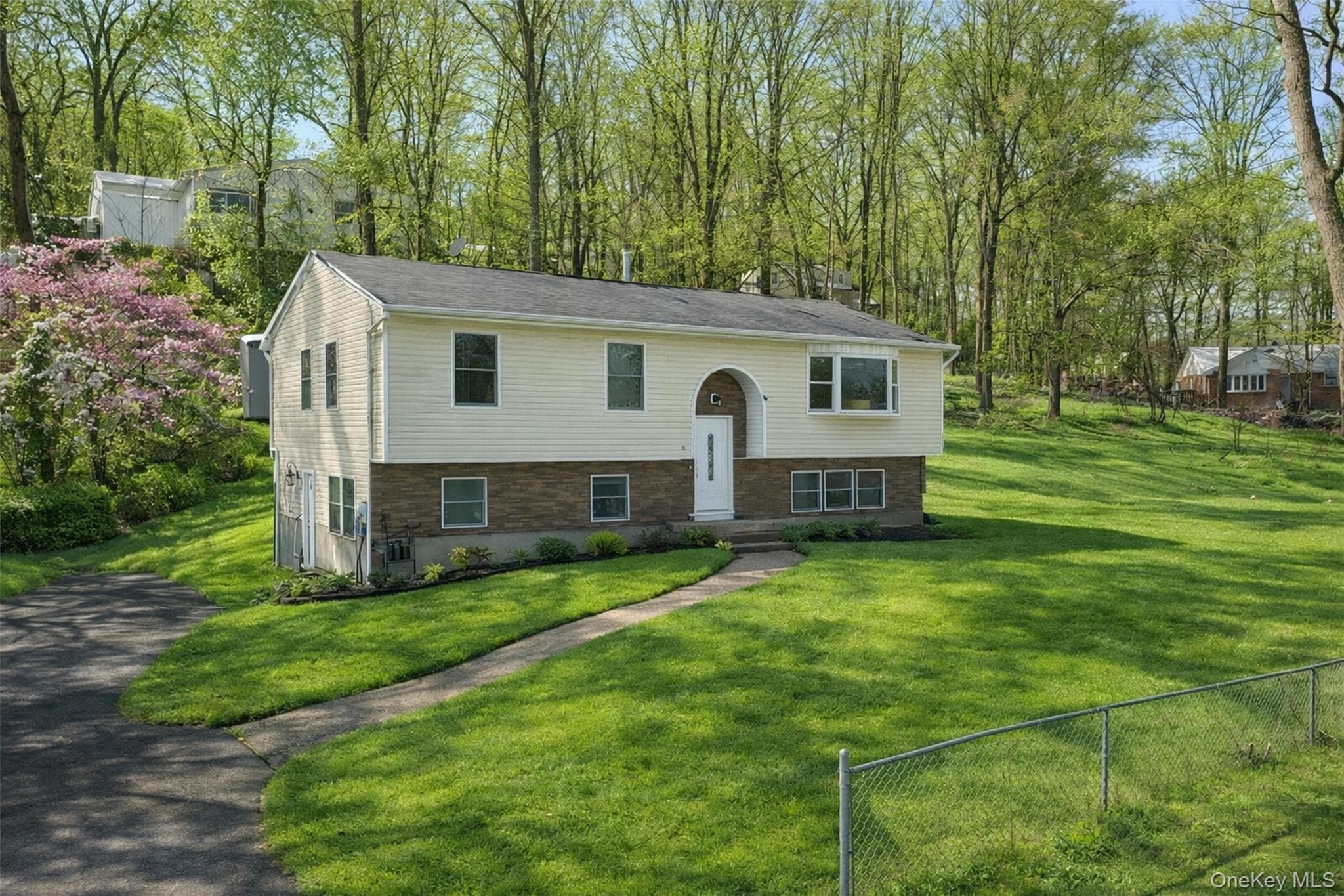 153 S Pascack Road thumbnail 25