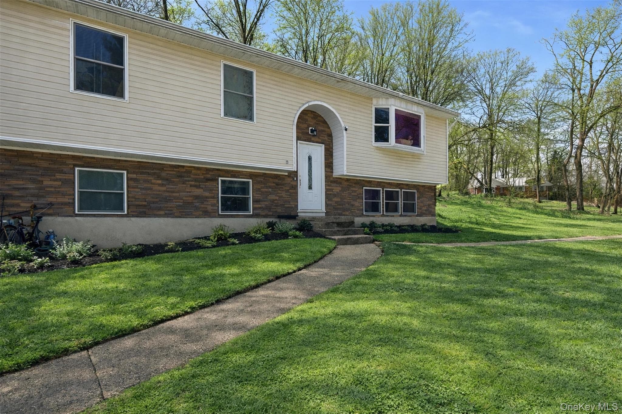 153 S Pascack Road thumbnail 27