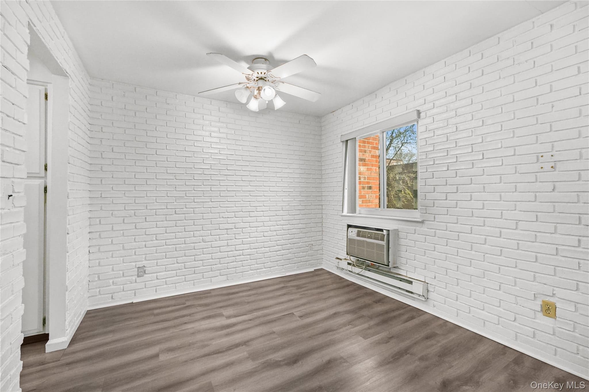 115 Dehaven Drive Unit: 302 thumbnail 8