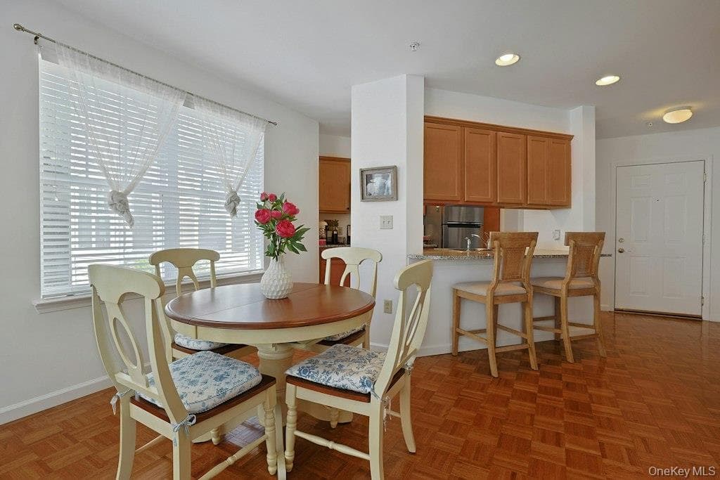 207 Sutton Drive Unit: 207 thumbnail 8